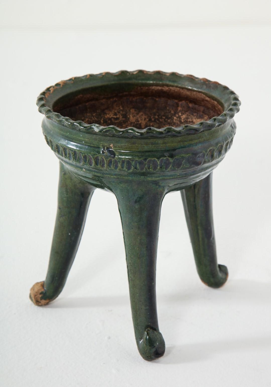 Vintage Mexican Green Pottery Footed Bowls, Morelia, circa 1960  2
