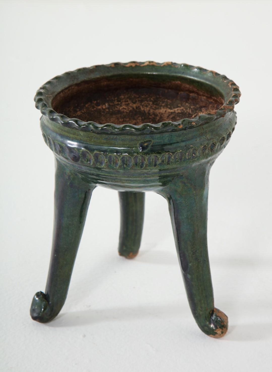 Vintage Mexican Green Pottery Footed Bowls, Morelia, circa 1960  3