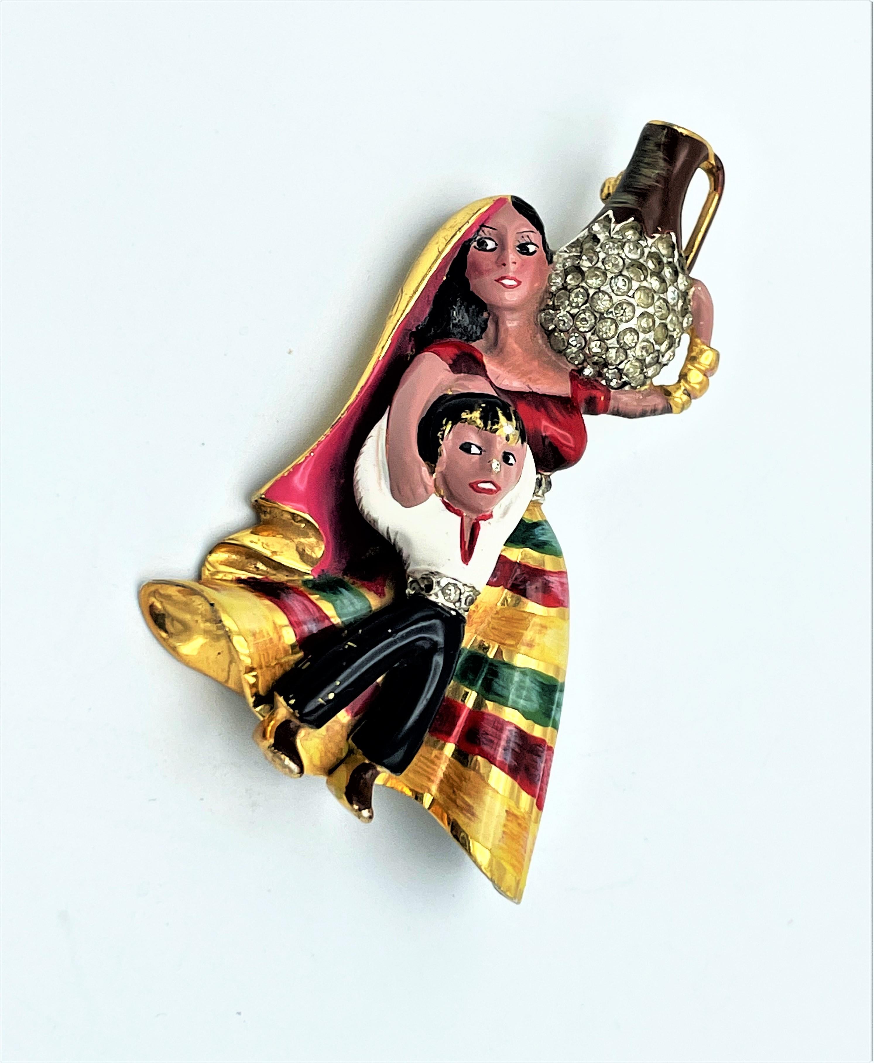 Modern Vintage Mexican Lady brooch with a boy, gold plated Sterling, Corocraft, 1940s  For Sale