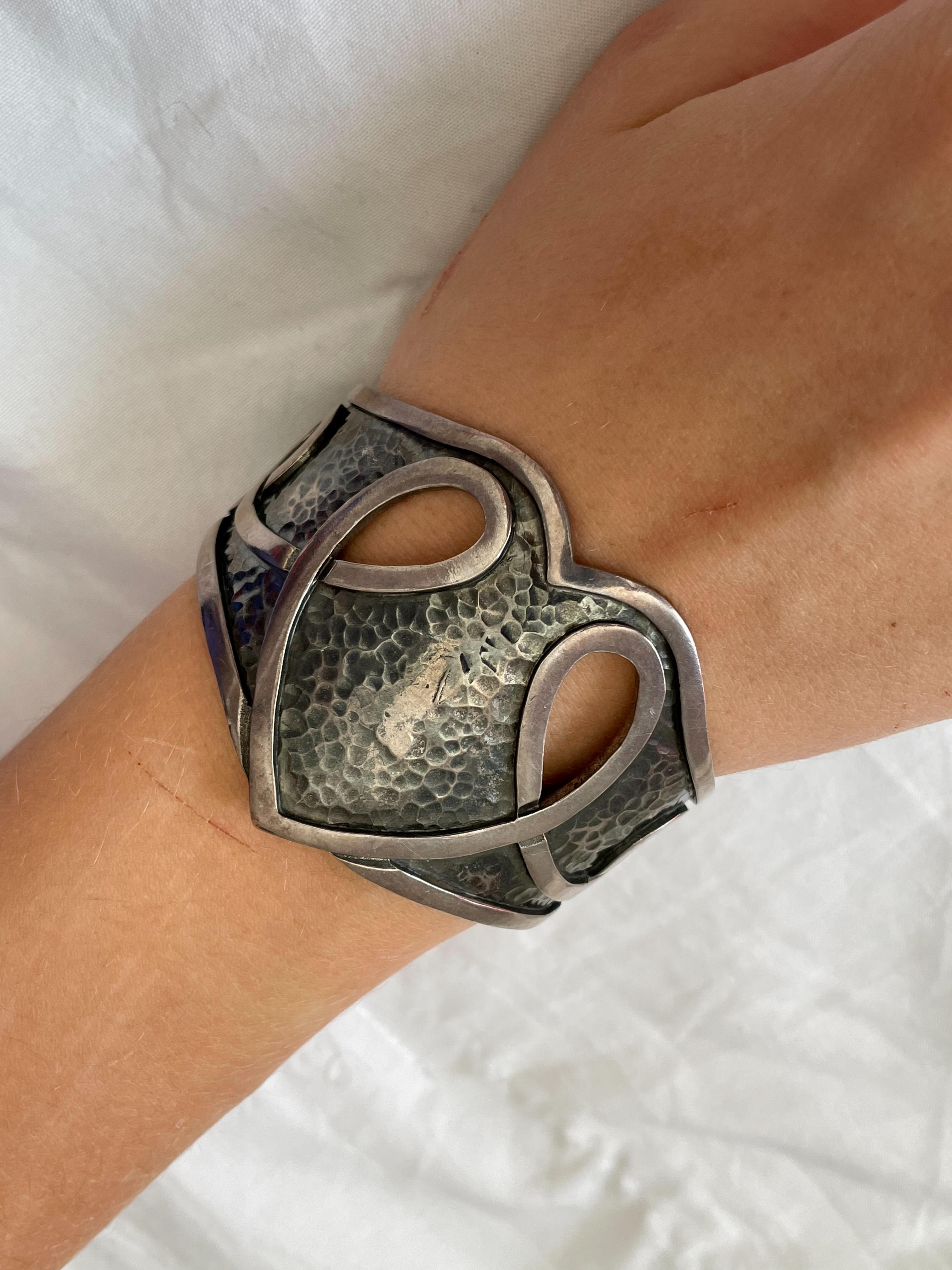 Vintage Mexican Margot de Taxco Heart-Shaped Sterling Silver Bracelet Cuff For Sale 5