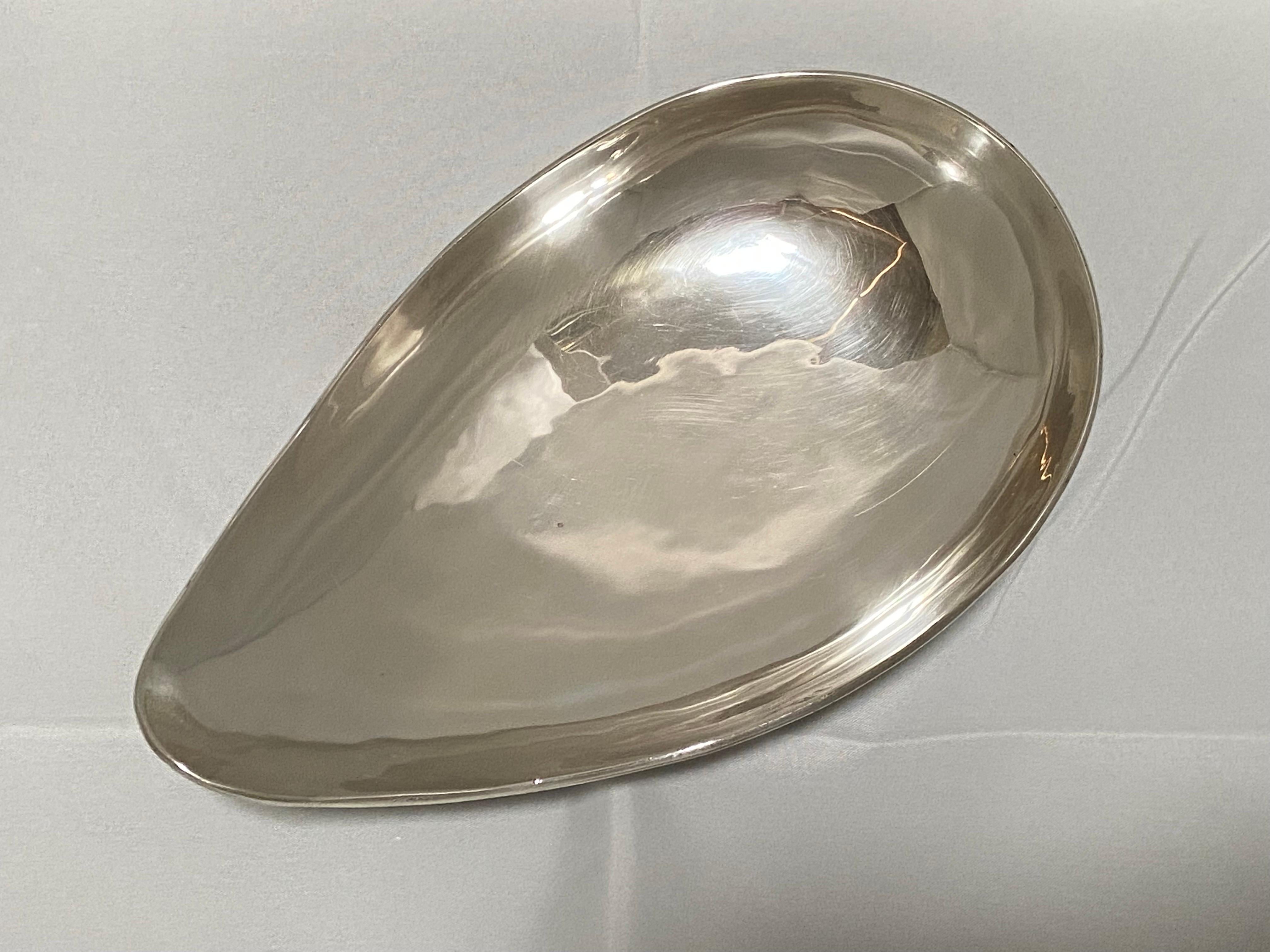 Vintage Mexican Mid-Century Modern Sterling Silver Footed Bowl or Dish by Zurita For Sale 1