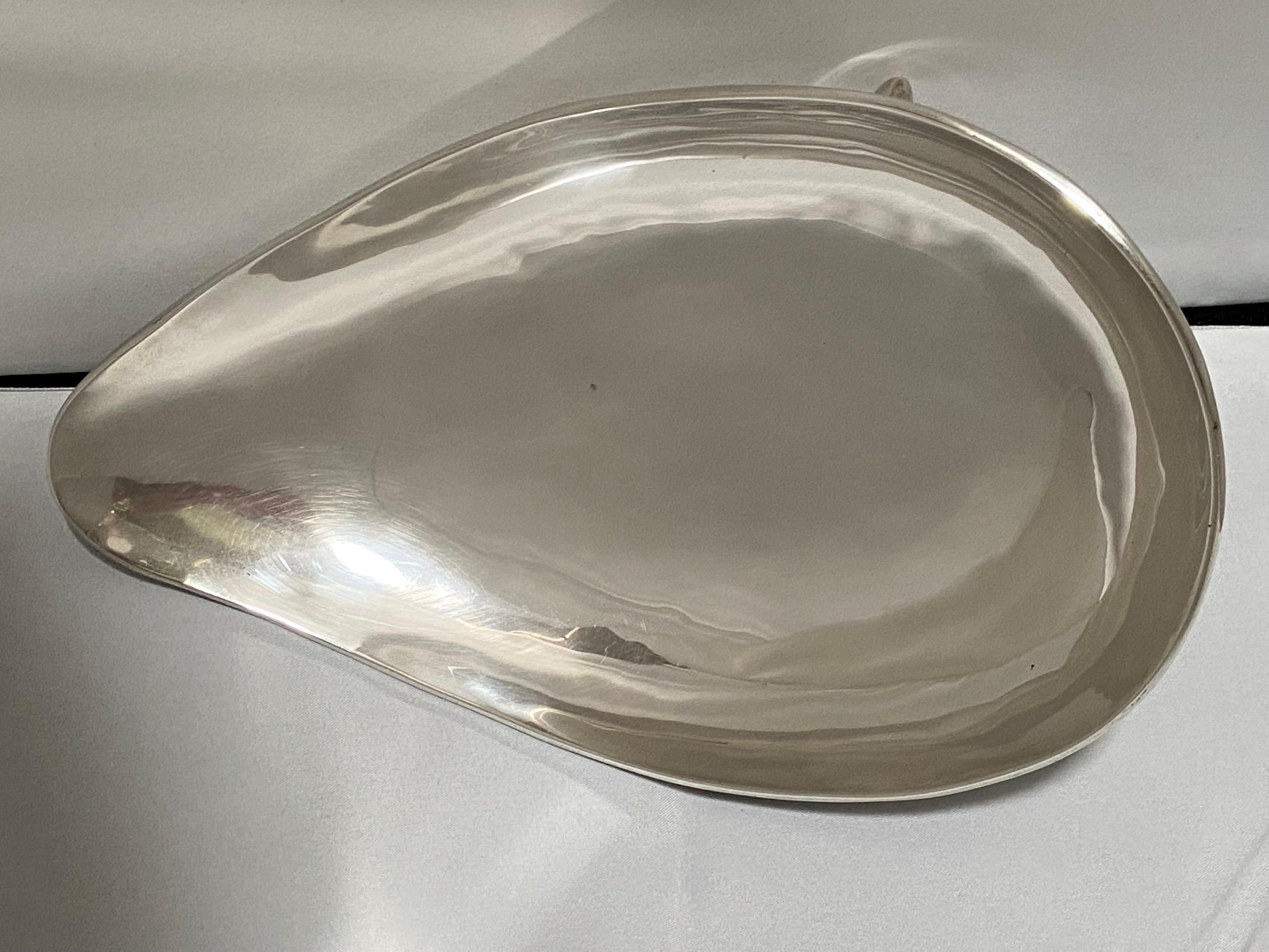 Vintage Mexican Mid-Century Modern Sterling Silver Footed Bowl or Dish by Zurita For Sale 3