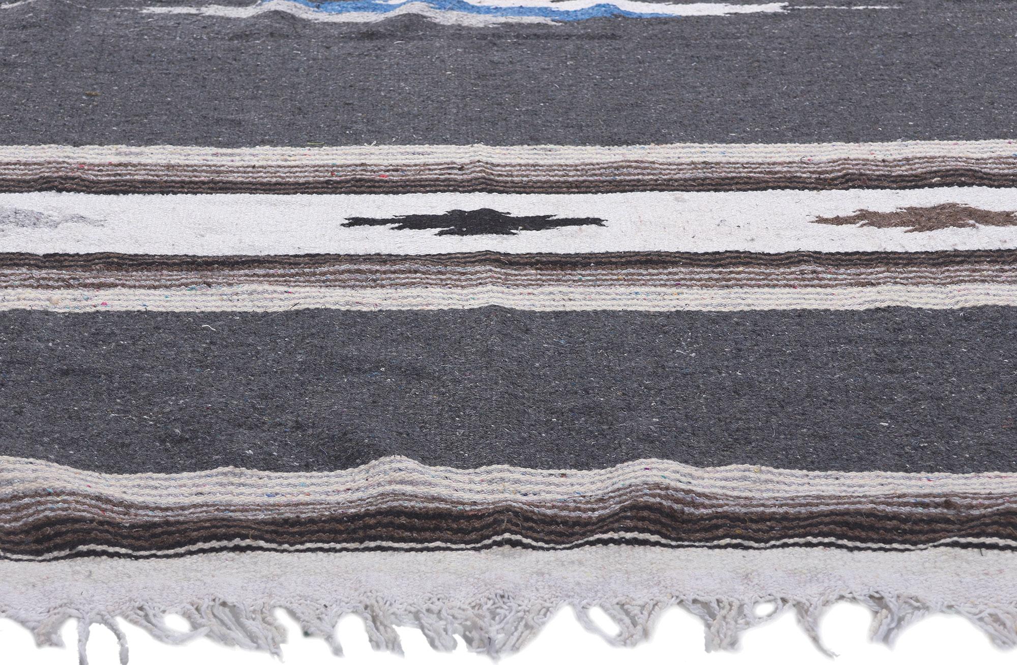 Tissé à la main Rug & Kilim Serape Blanket mexicain d'époque au style subtil du sud-ouest en vente