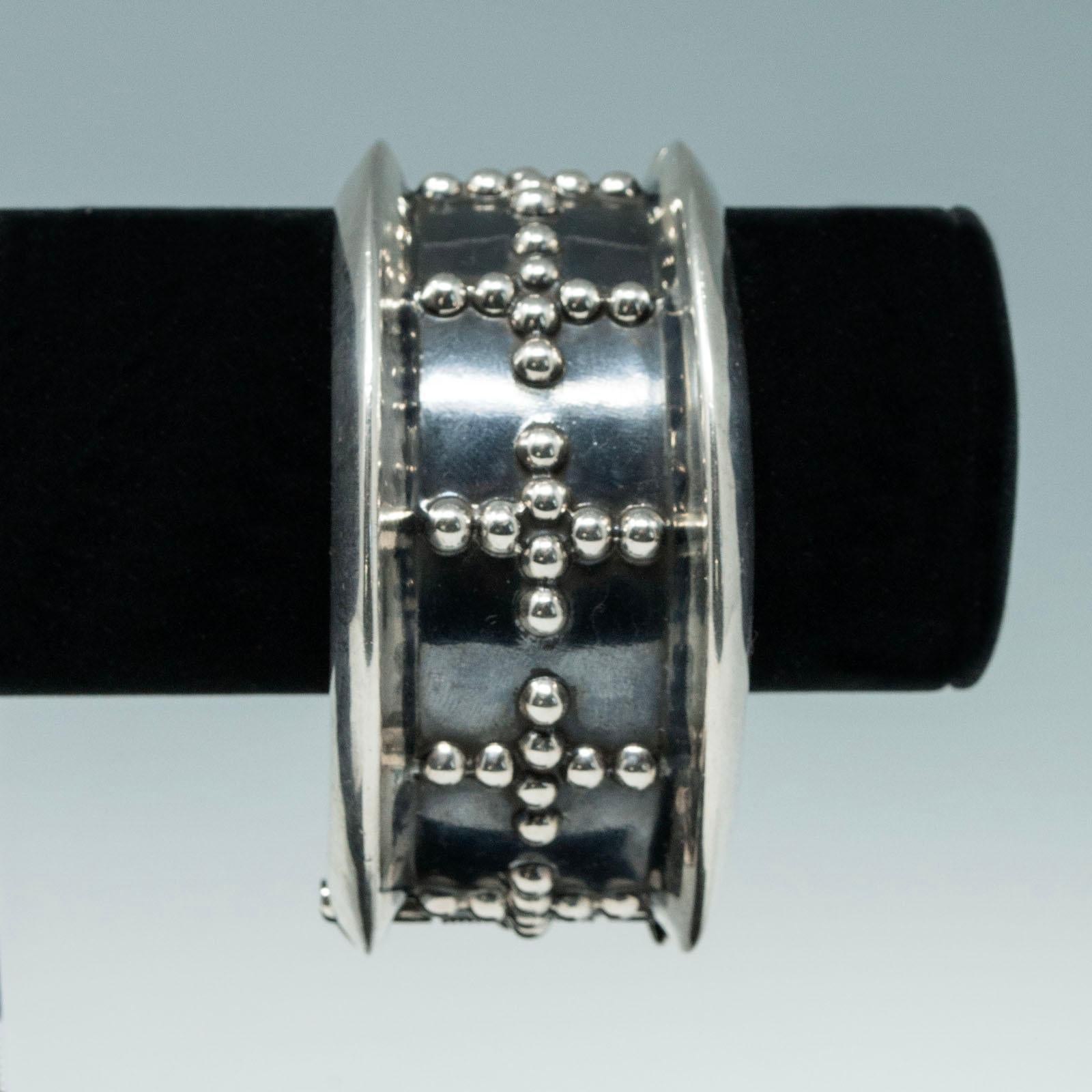 Vintage Mexican Silver Dotted Cross Clamper Bracelet For Sale 3