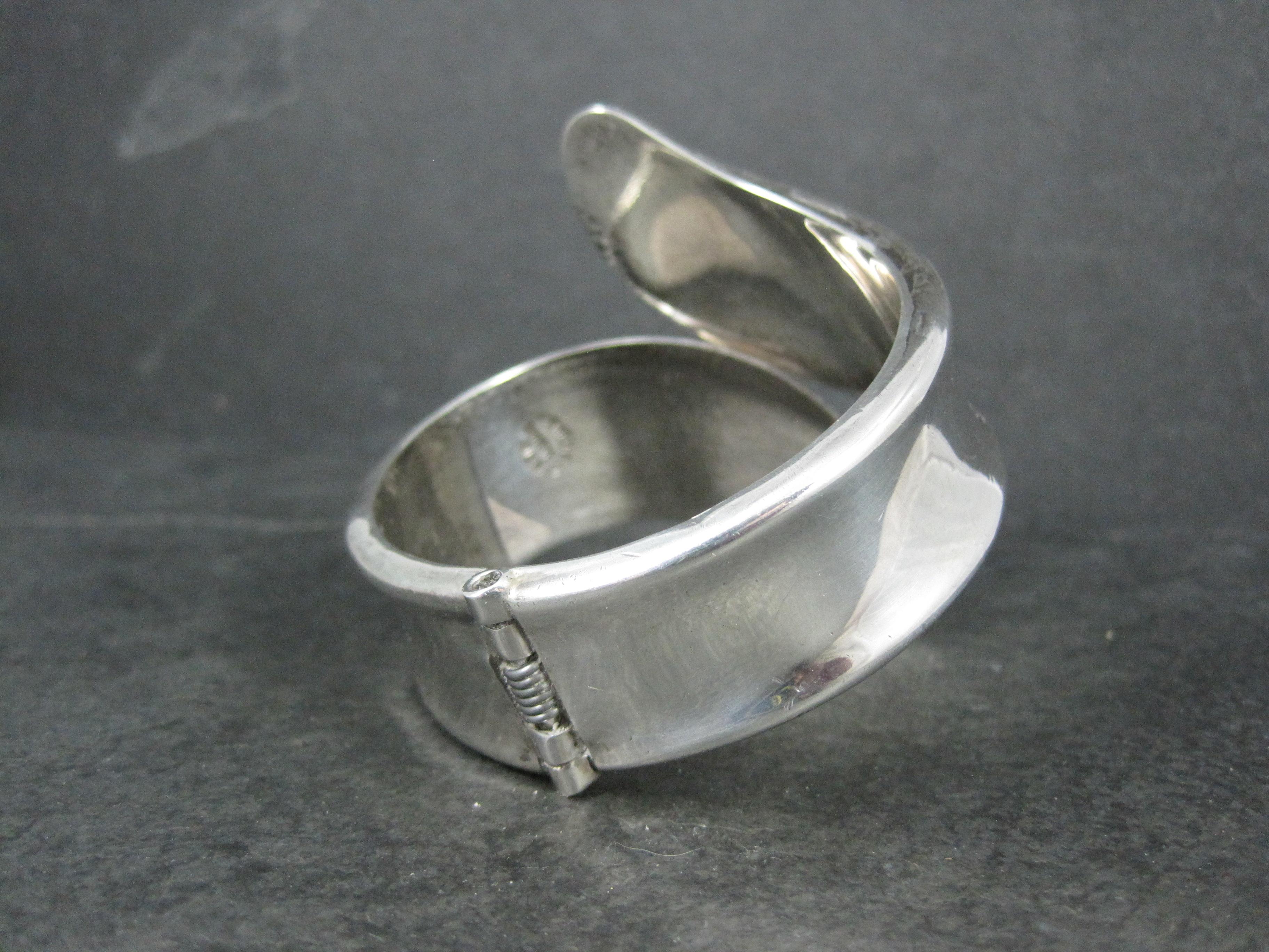 Vintage Mexican Sterling Clamper Bracelet 6 Inches In Good Condition For Sale In Webster, SD