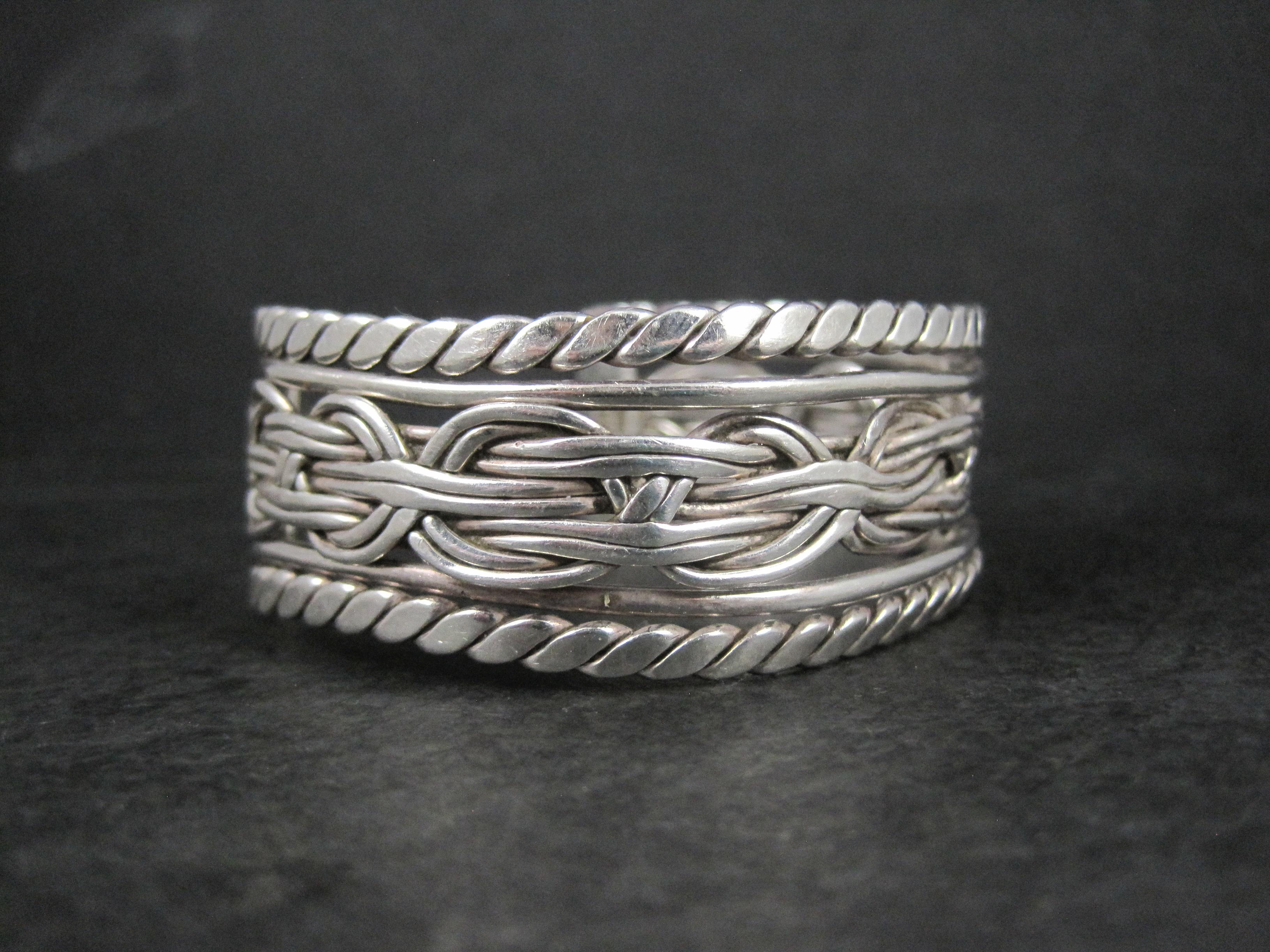 Artigiano Bracciale messicano d'epoca in argento da 6,5 pollici in vendita