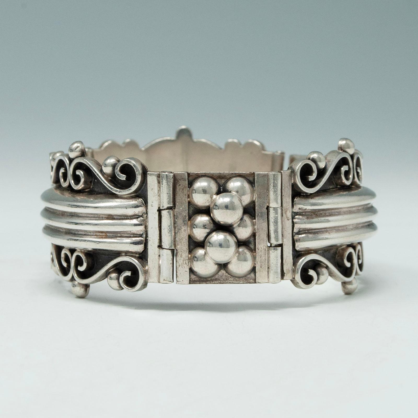 Vintage Mexican Sterling Silver Panel Bracelet For Sale 2