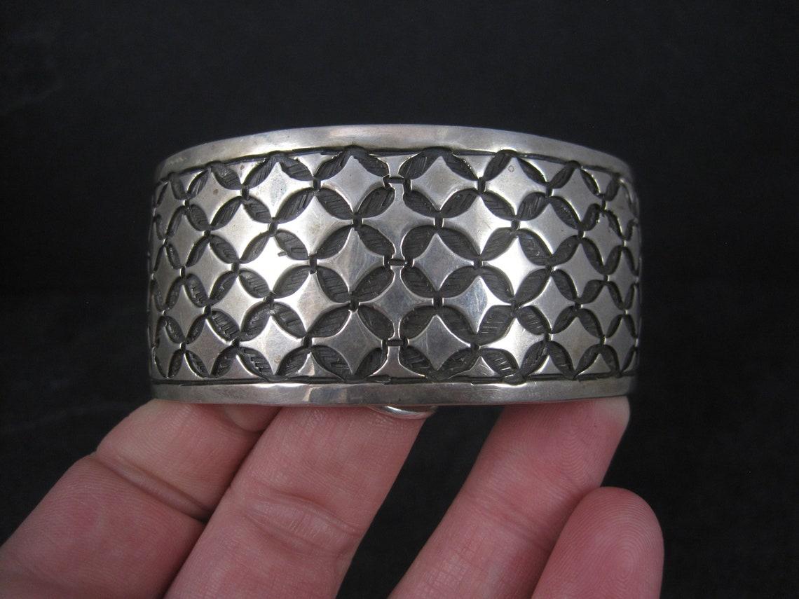 Vintage Mexican Sterling Tribal Cuff Bracelet For Sale 5
