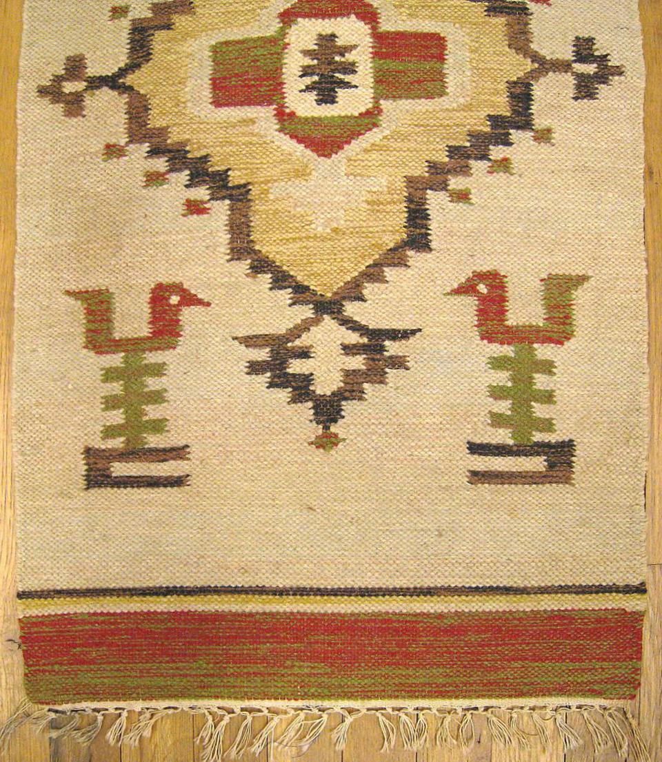 Mexikanischer Zapotec-Deko-Teppich im Vintage-Stil, in kleinem Größe mit stilisiertem Vogelmuster (Handgewebt) im Angebot