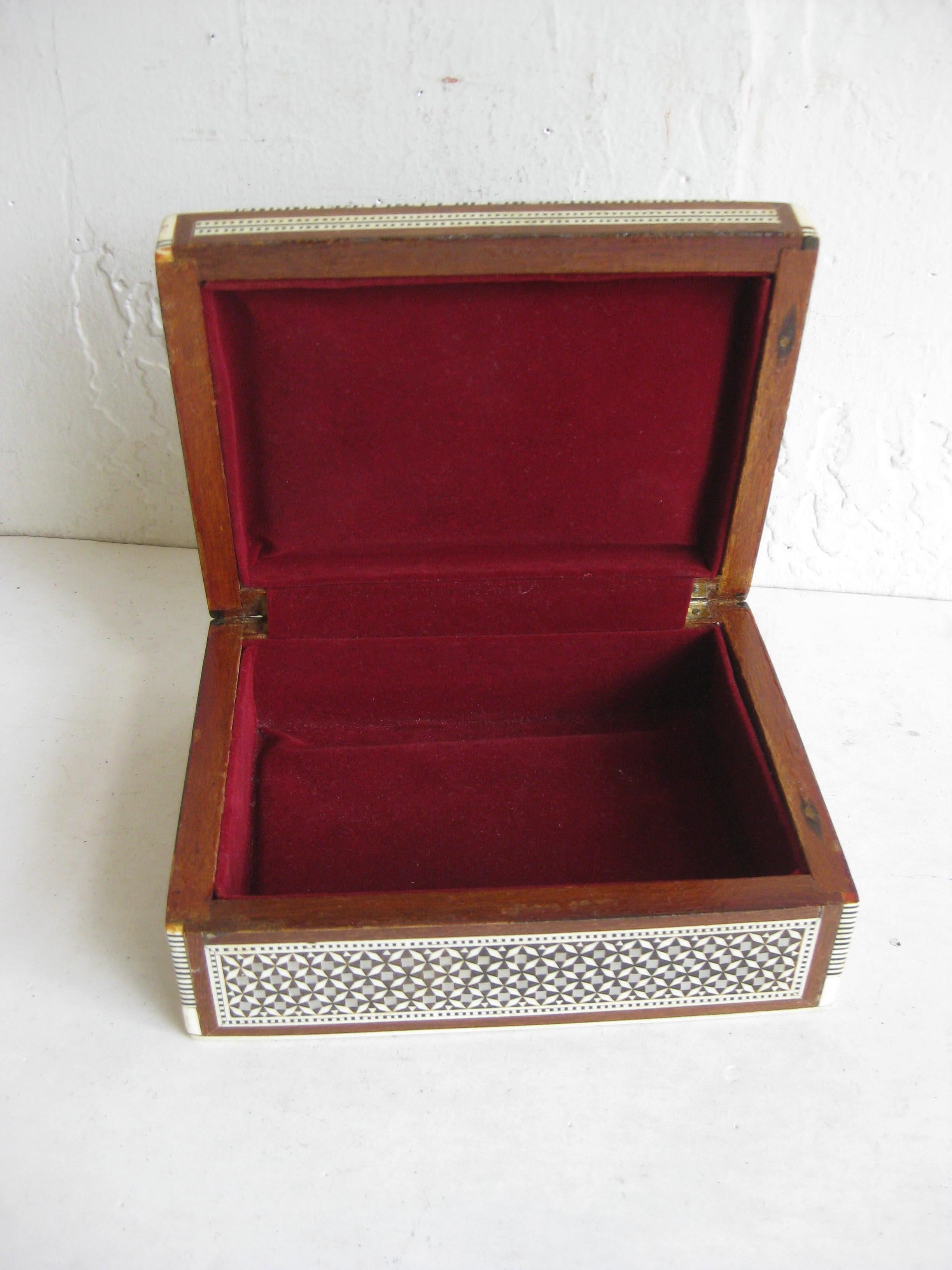 Vintage Micro Mosaic Marquetry Mother of Pearl Inlay Wooden Jewelry Trinket Box 4