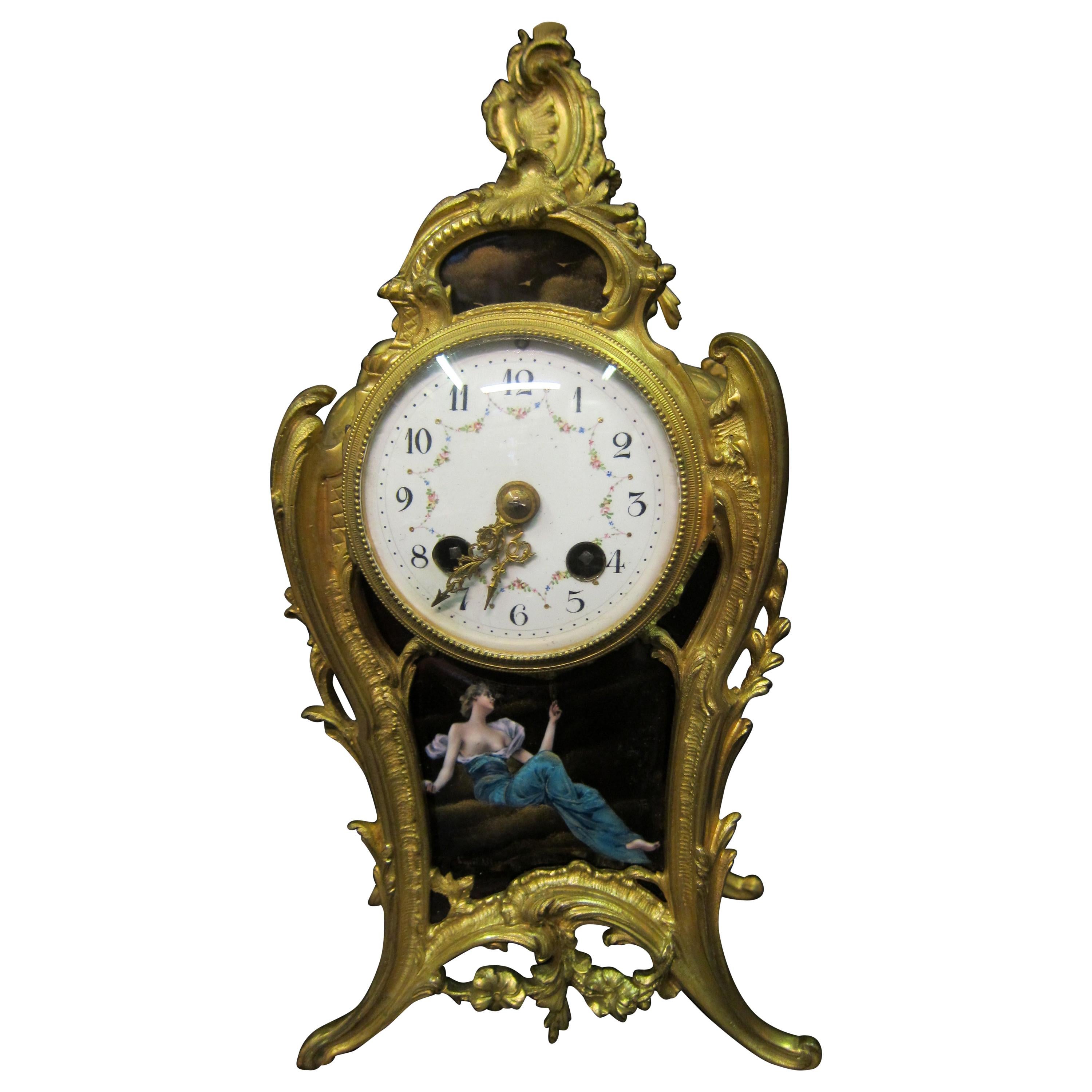 Horloge de boudoir française vintage du milieu du XIXe siècle en bronze doré et émail en vente