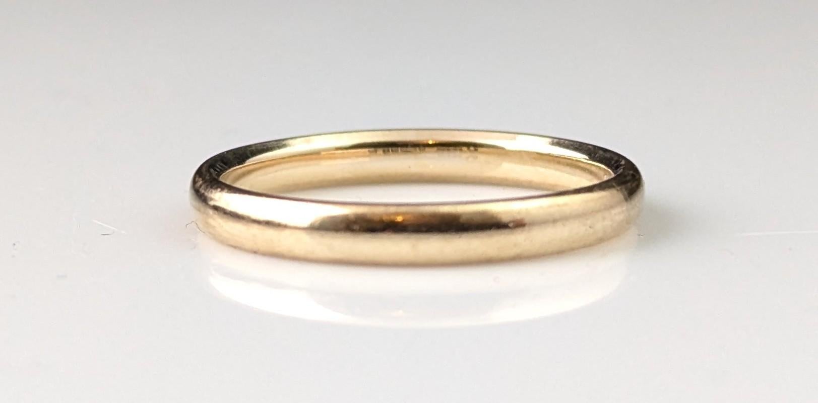 Vintage Mid-20th century 9k yellow gold band ring, wedding band For Sale 8