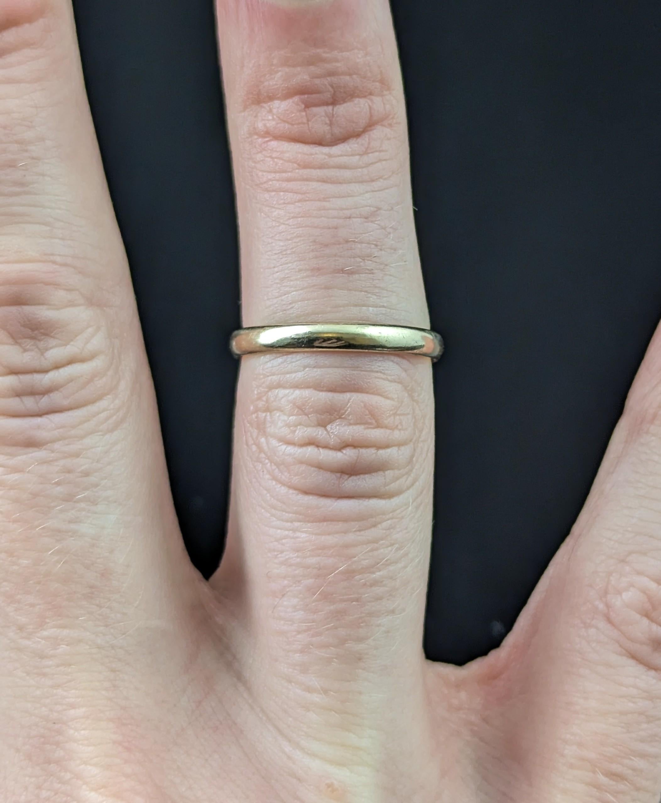 Women's Vintage Mid-20th century 9k yellow gold band ring, wedding band For Sale