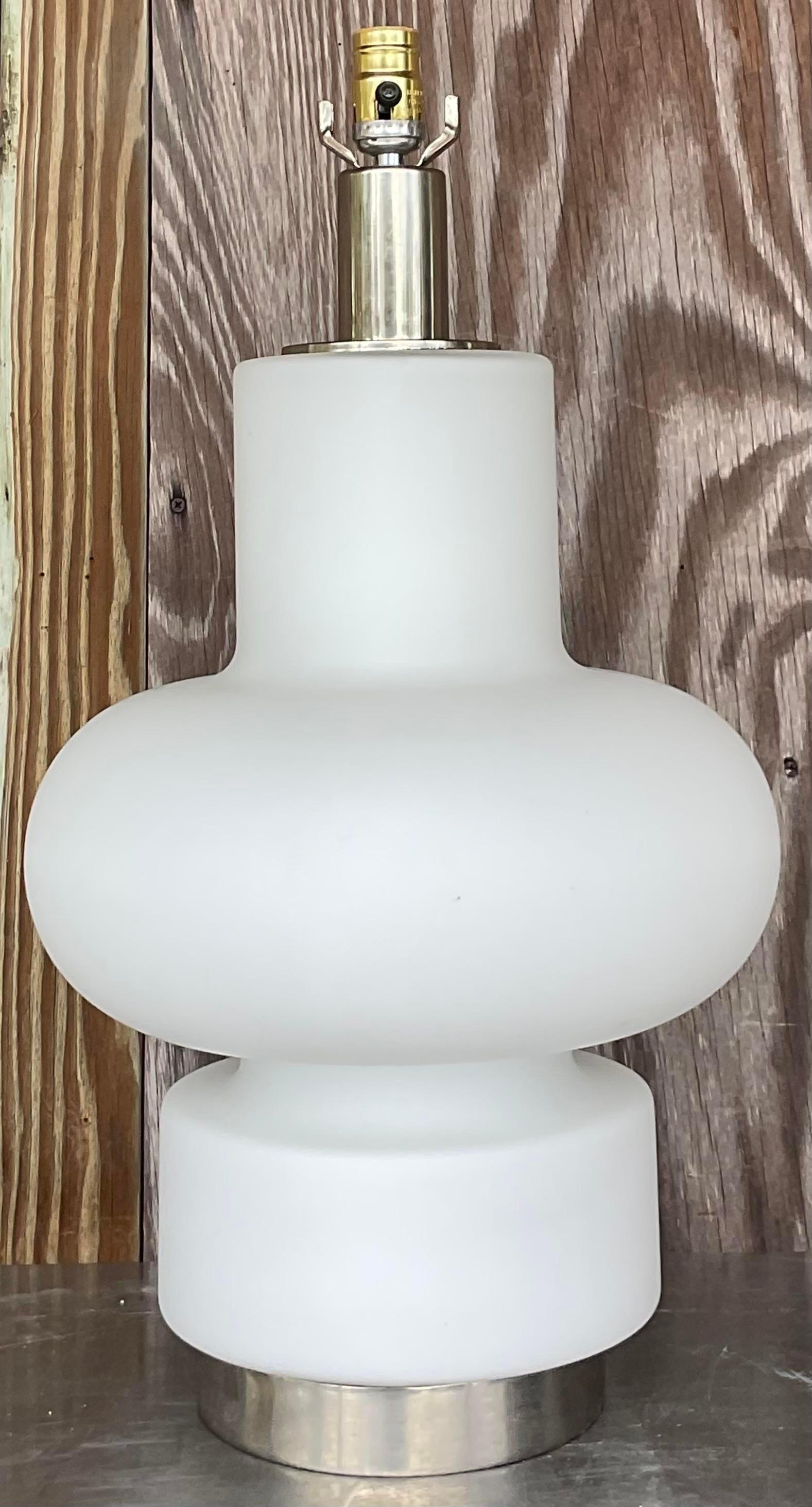 italien Lampe en verre vintage du milieu du 20e siècle d'après Bobo Piccoli pour Fontana Arte en vente