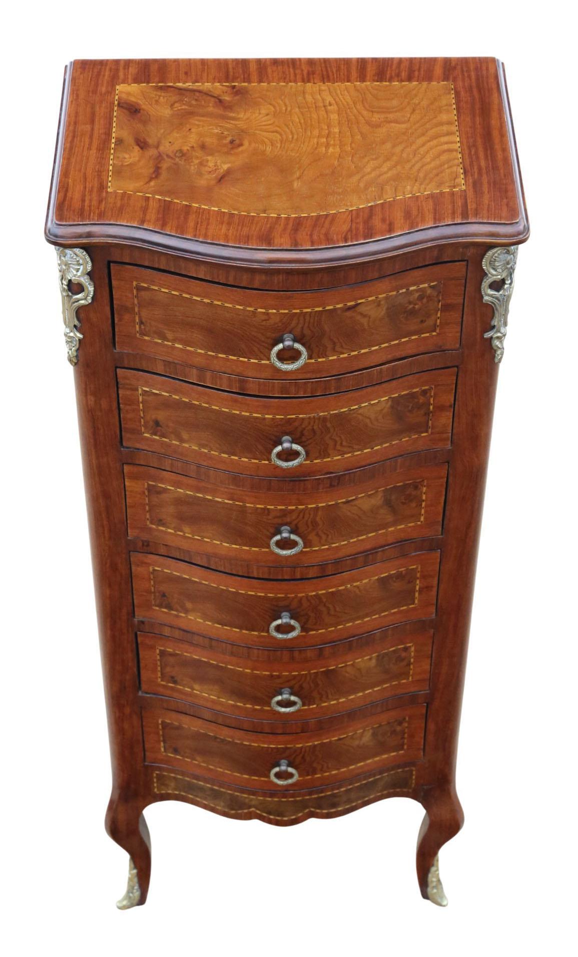 Vintage Mid-20th Century Ronce de noyer Serpentine Commode Wellington à six tiroirs Bon état - En vente à Wisbech, Cambridgeshire