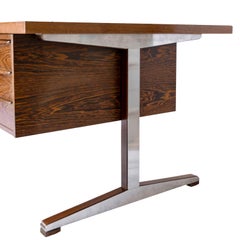 Bureau de direction vintage du milieu du 20e siècle