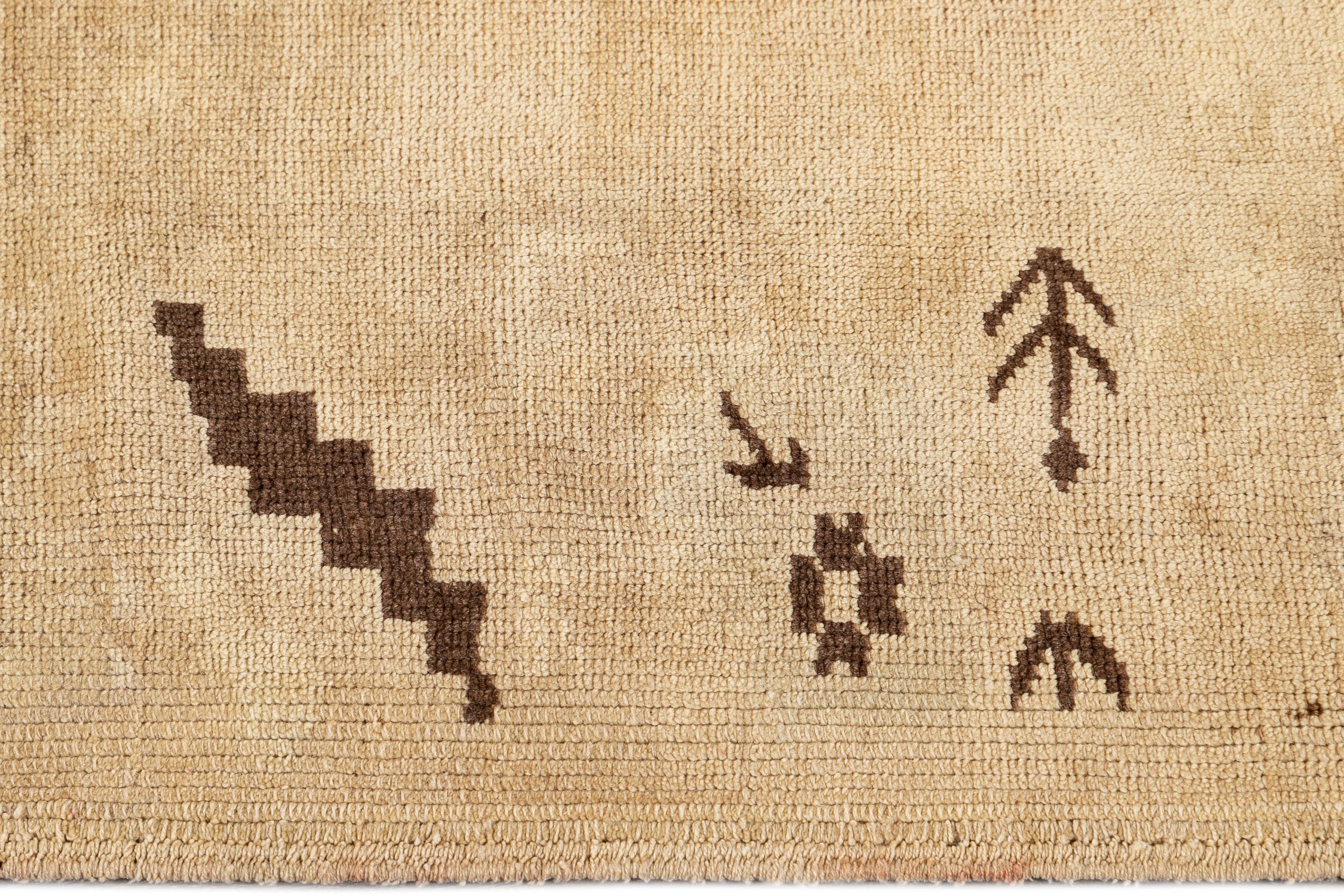 20ième siècle Tapis Khotan vintage du milieu du XXe siècle en vente