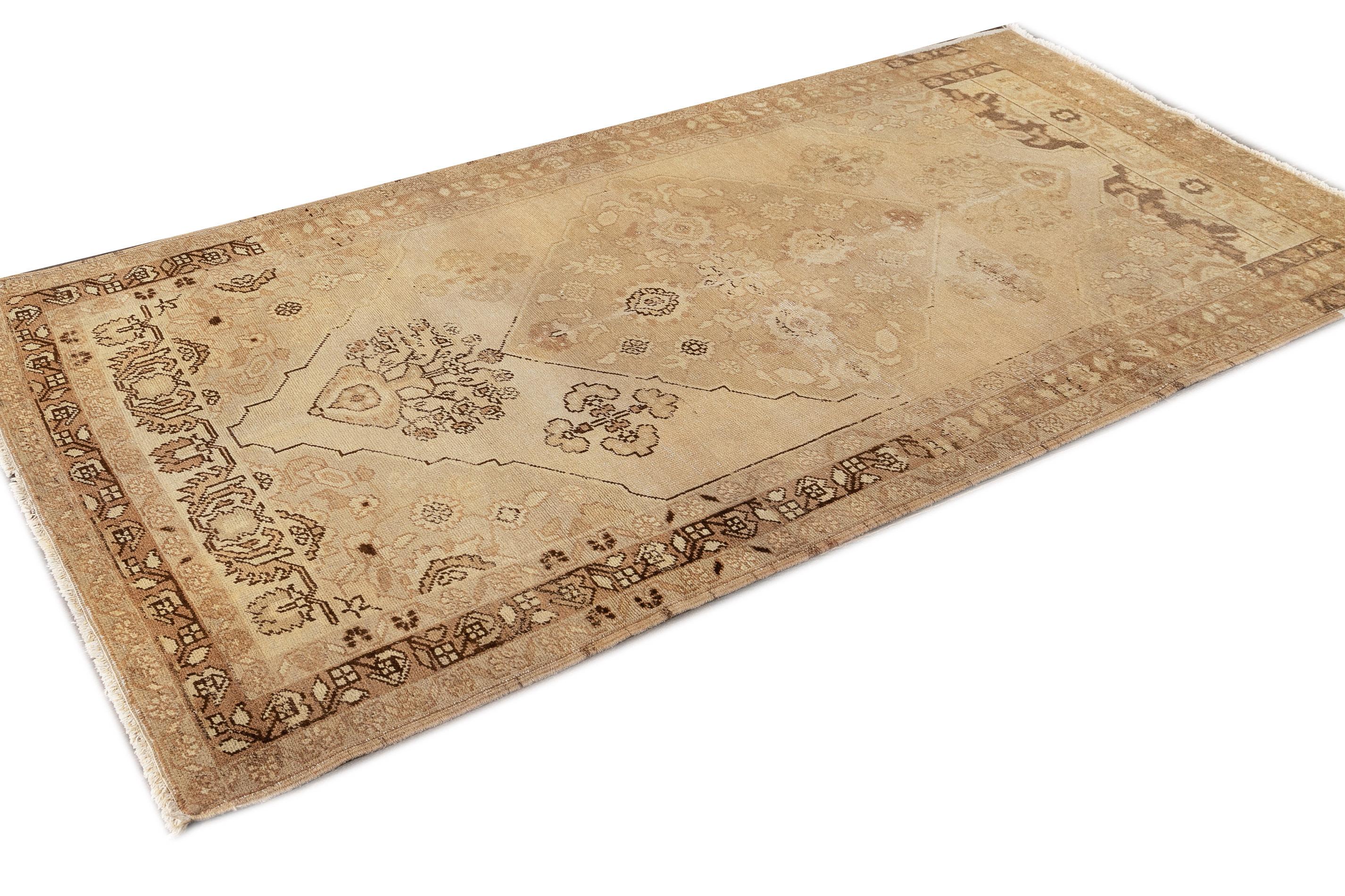 Vintage Mid-20th Century Khotan Rug For Sale 2