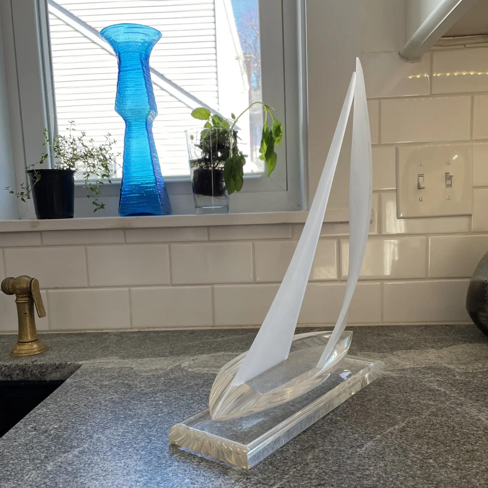 Vintage Mid-20th Century Lucite Sailboat Sculpture In Good Condition For Sale In W Allenhurst, NJ