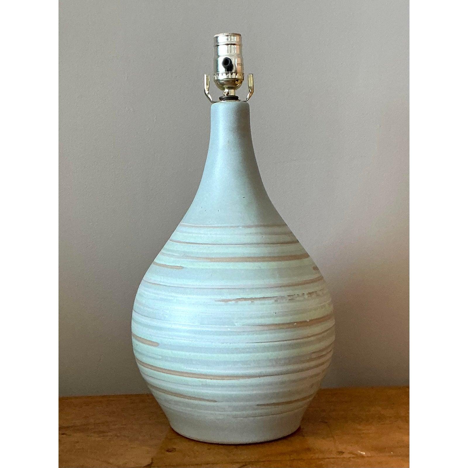 Vintage Mitte 20. Jahrhundert Martz Keramik Lampe im Zustand „Gut“ im Angebot in West Palm Beach, FL