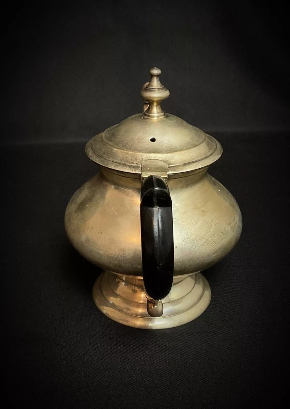 Théière/pot à café vintage en métal du milieu du 20e siècle, design français - 2Y573 Bon état - En vente à Bordeaux, FR