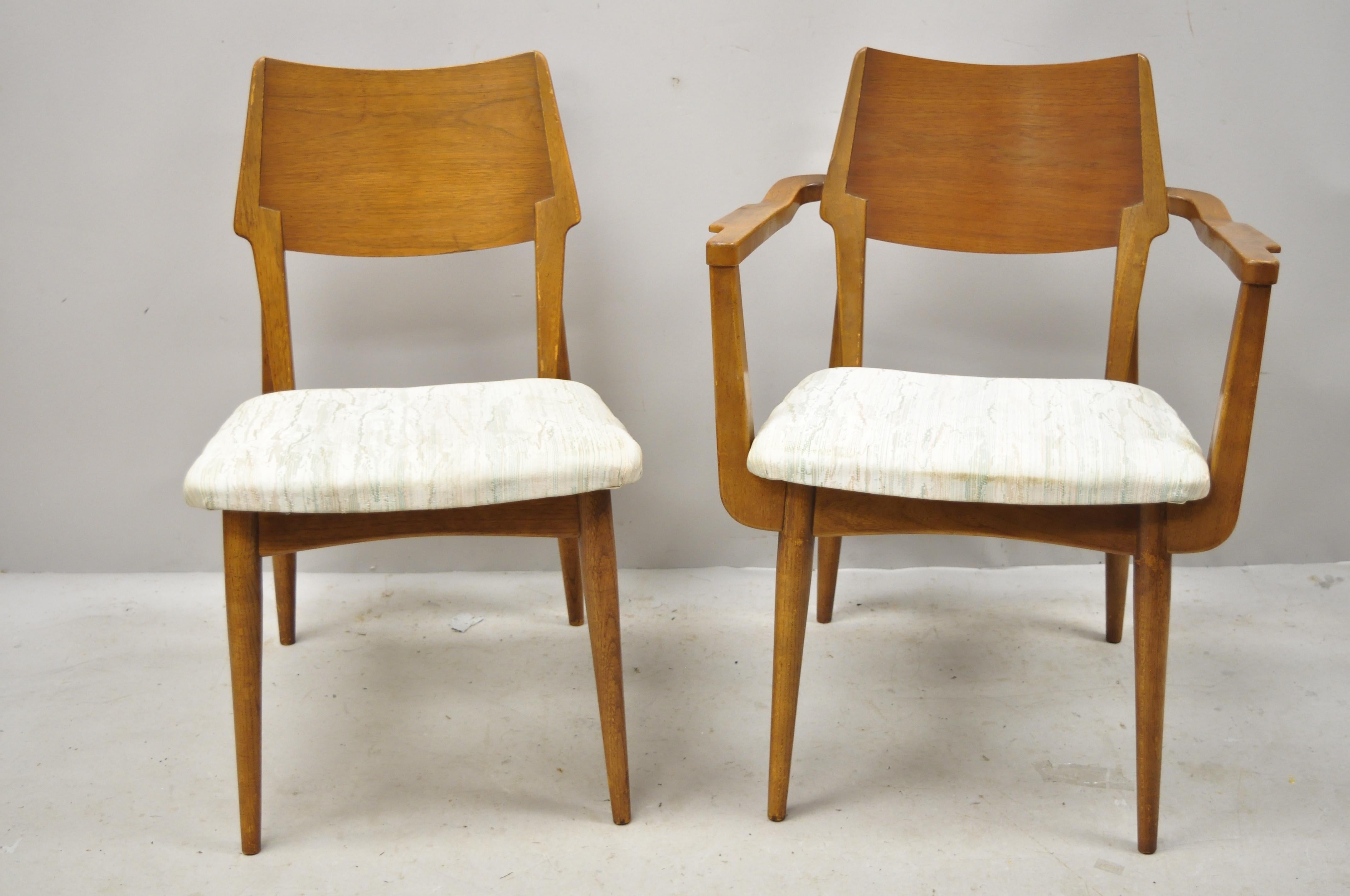 Vintage Mid-Century Modern sculptural walnut dining chairs - set of 6. Set includes (2) armchairs, (4) side chairs, beautiful wood grain, clean modernist lines, sleek sculptural form, circa mid-20th century. Measurements: Armchairs: 31
