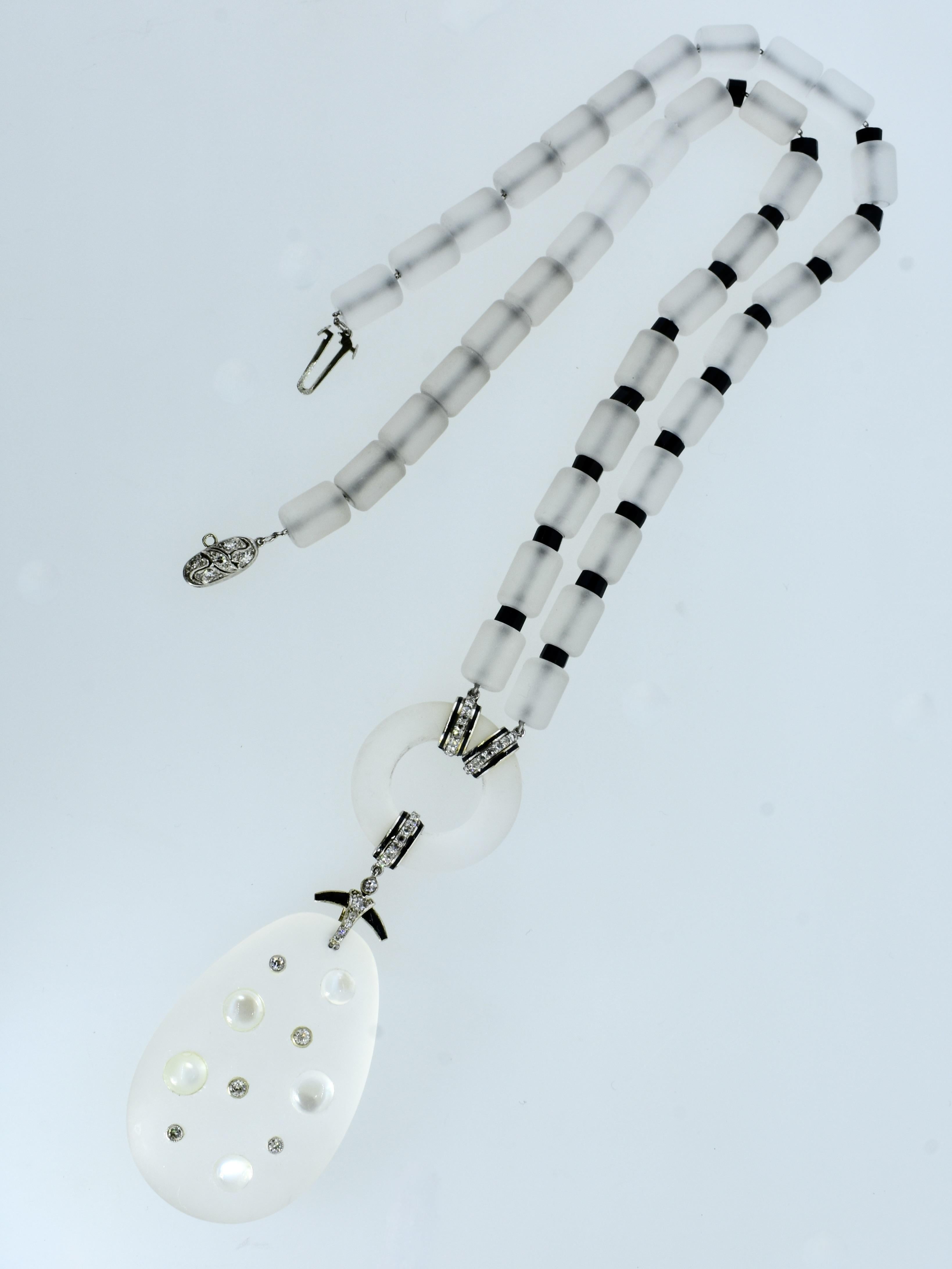 Sautoir d'epoca della metà del XX secolo in cristallo di rocca, diamanti e onice in vendita 4