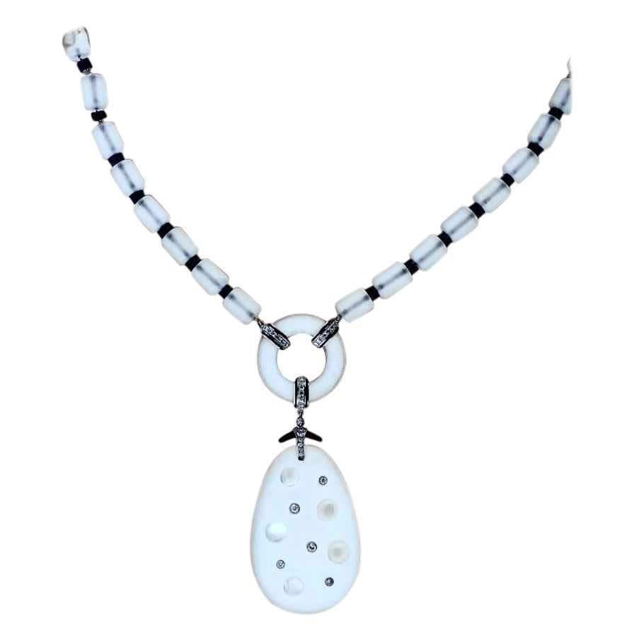 Sautoir d'epoca della metà del XX secolo in cristallo di rocca, diamanti e onice In condizioni buone in vendita a Aspen, CO