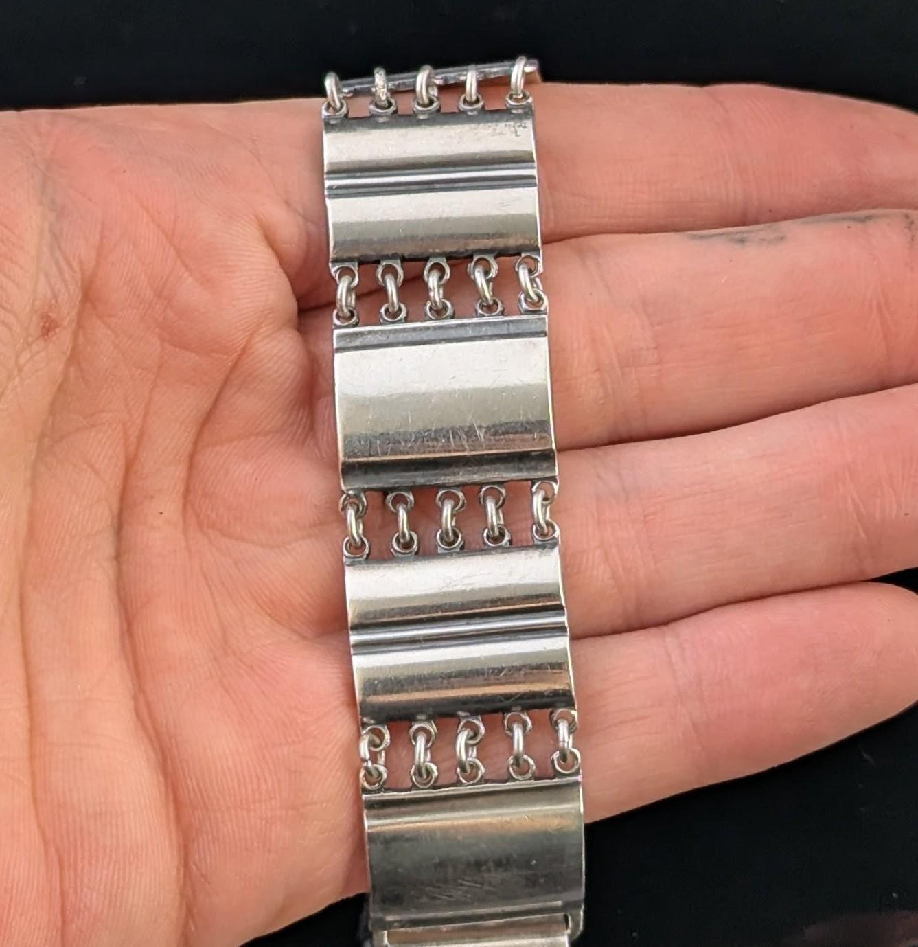 Bracciale a pannelli in argento vintage della metà del XX secolo In condizioni buone in vendita a NEWARK, GB