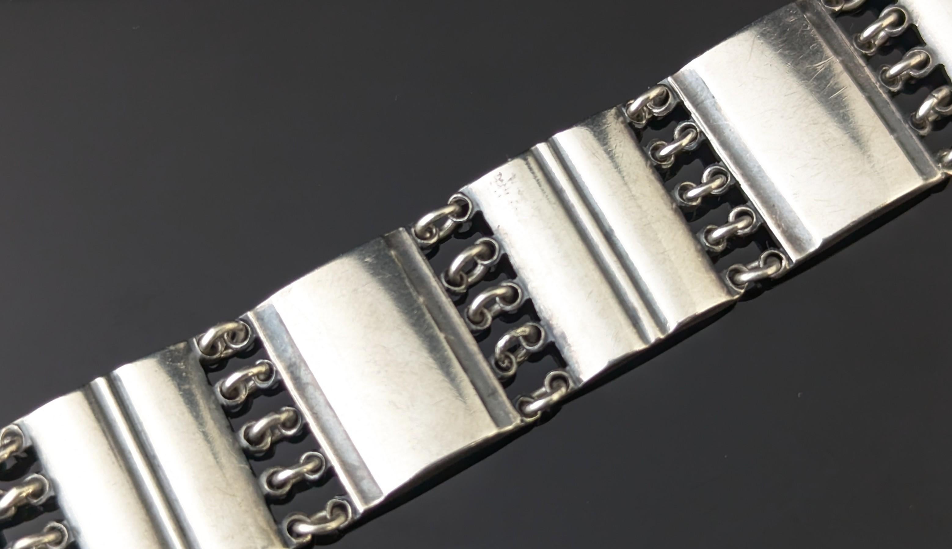 Bracciale a pannelli in argento vintage della metà del XX secolo in vendita 1