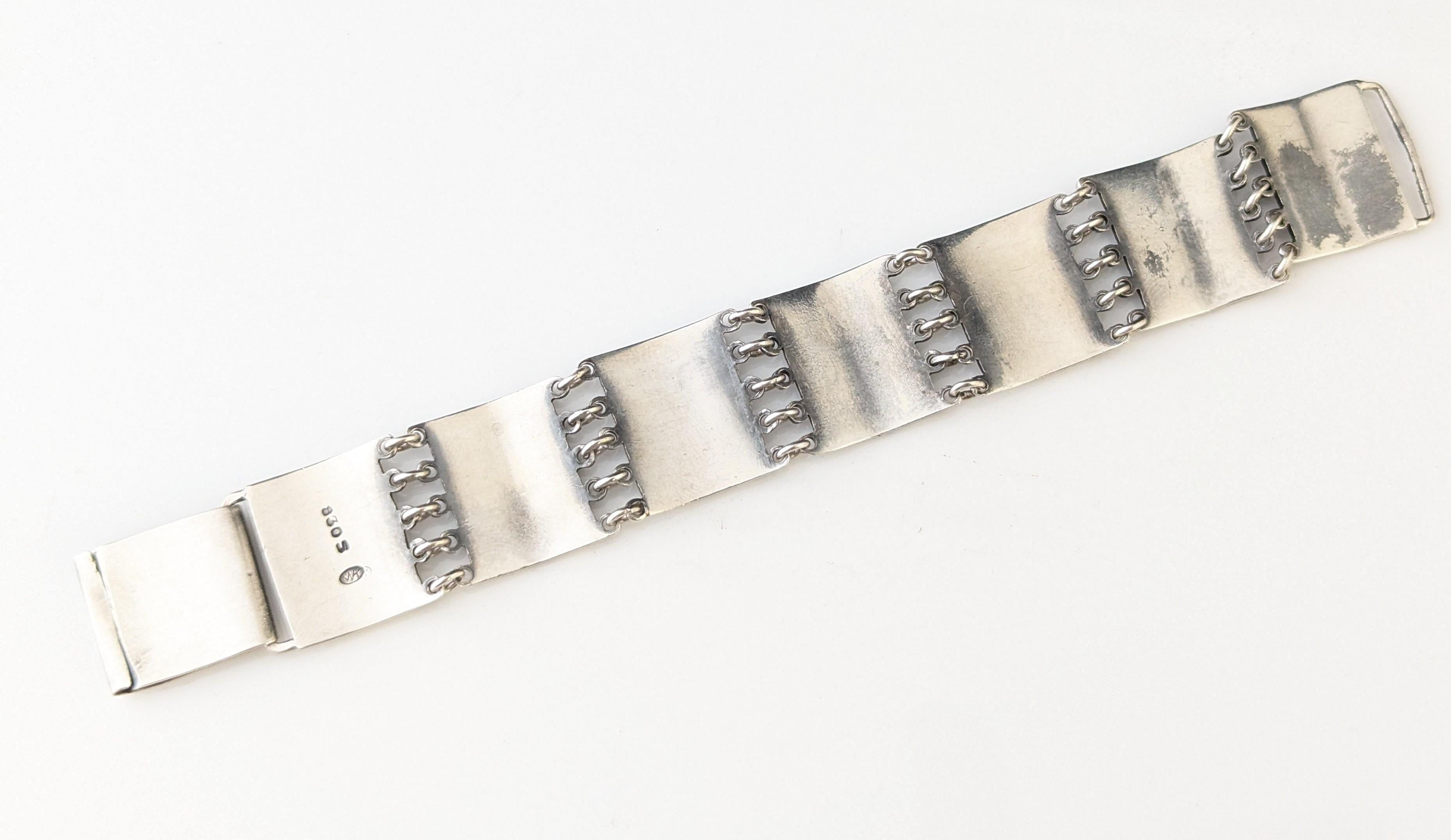 Bracciale a pannelli in argento vintage della metà del XX secolo in vendita 4