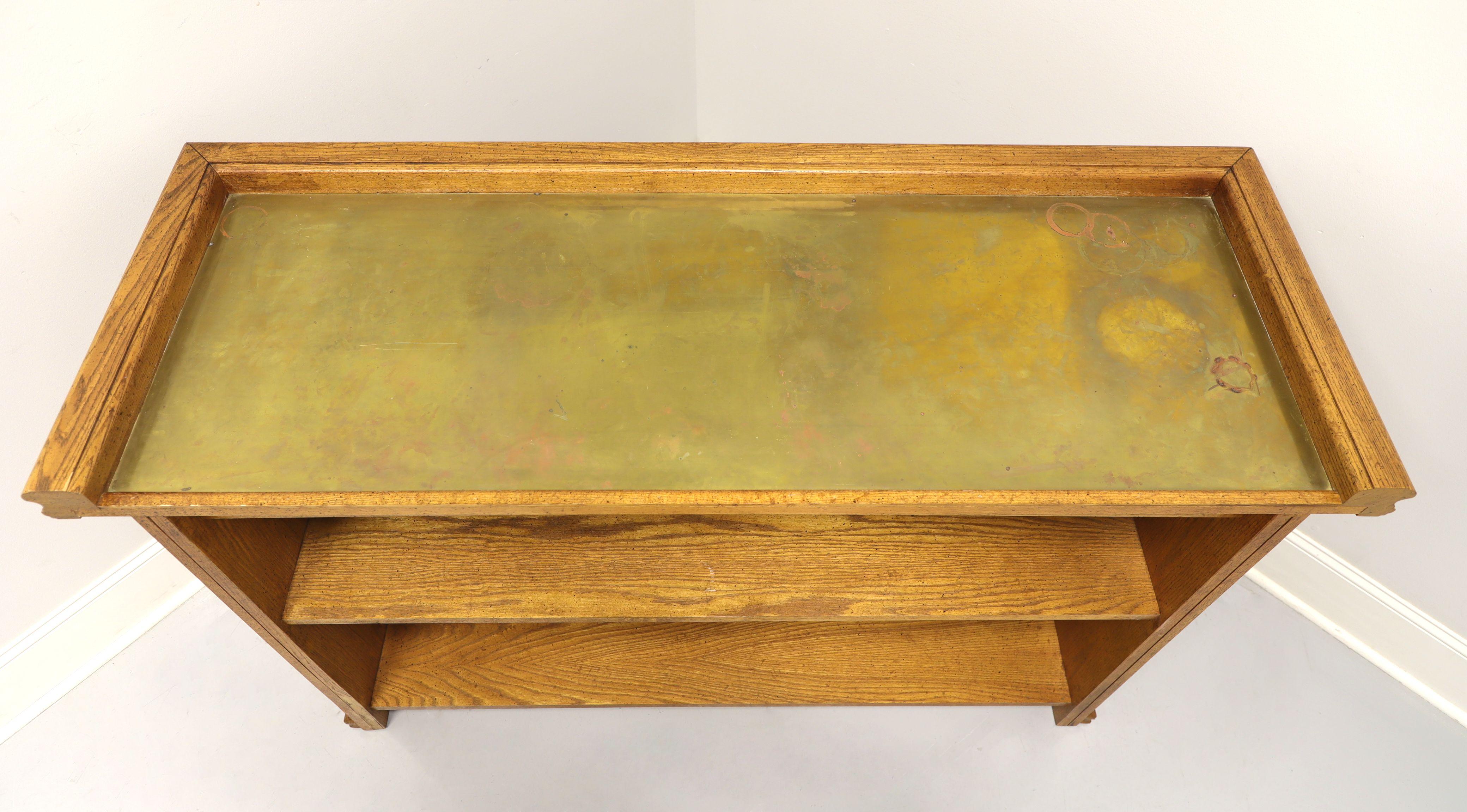 American Mid 20th Century Solid Oak Bar with Paw Feet and 3 Barstools