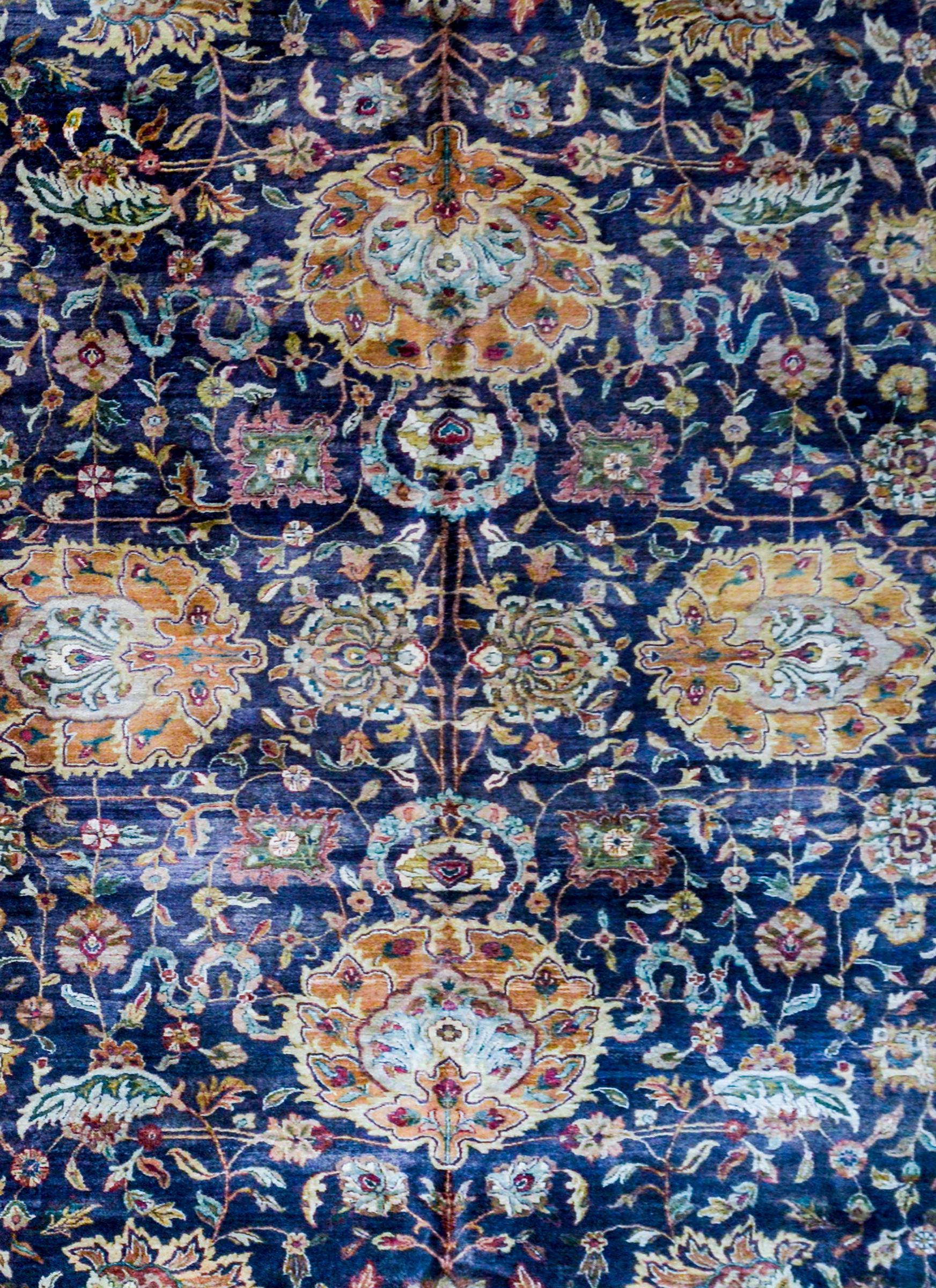 Indian Vintage Mid-20th Century Sultanabad Rug