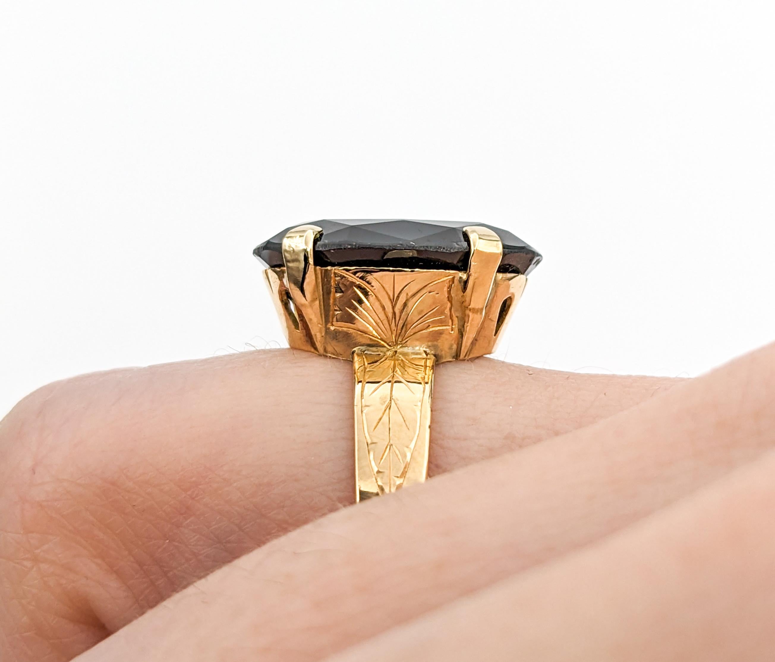 Vintage Mid-Century 10ct Oval Garnet Ring In Yellow Gold For Sale 2