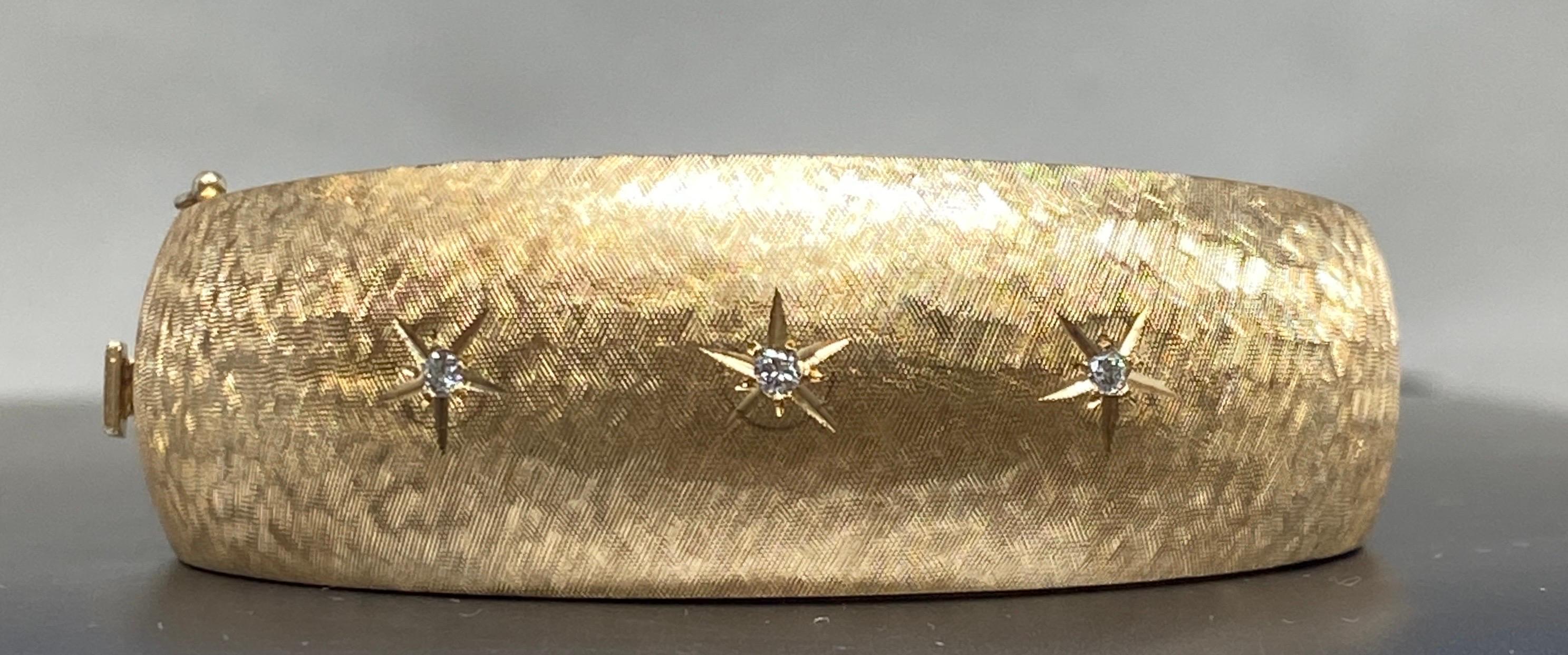 Vintage Mid Century 14k Yellow Gold Florentine Diamond Hinged Bangle Bracelet For Sale 4