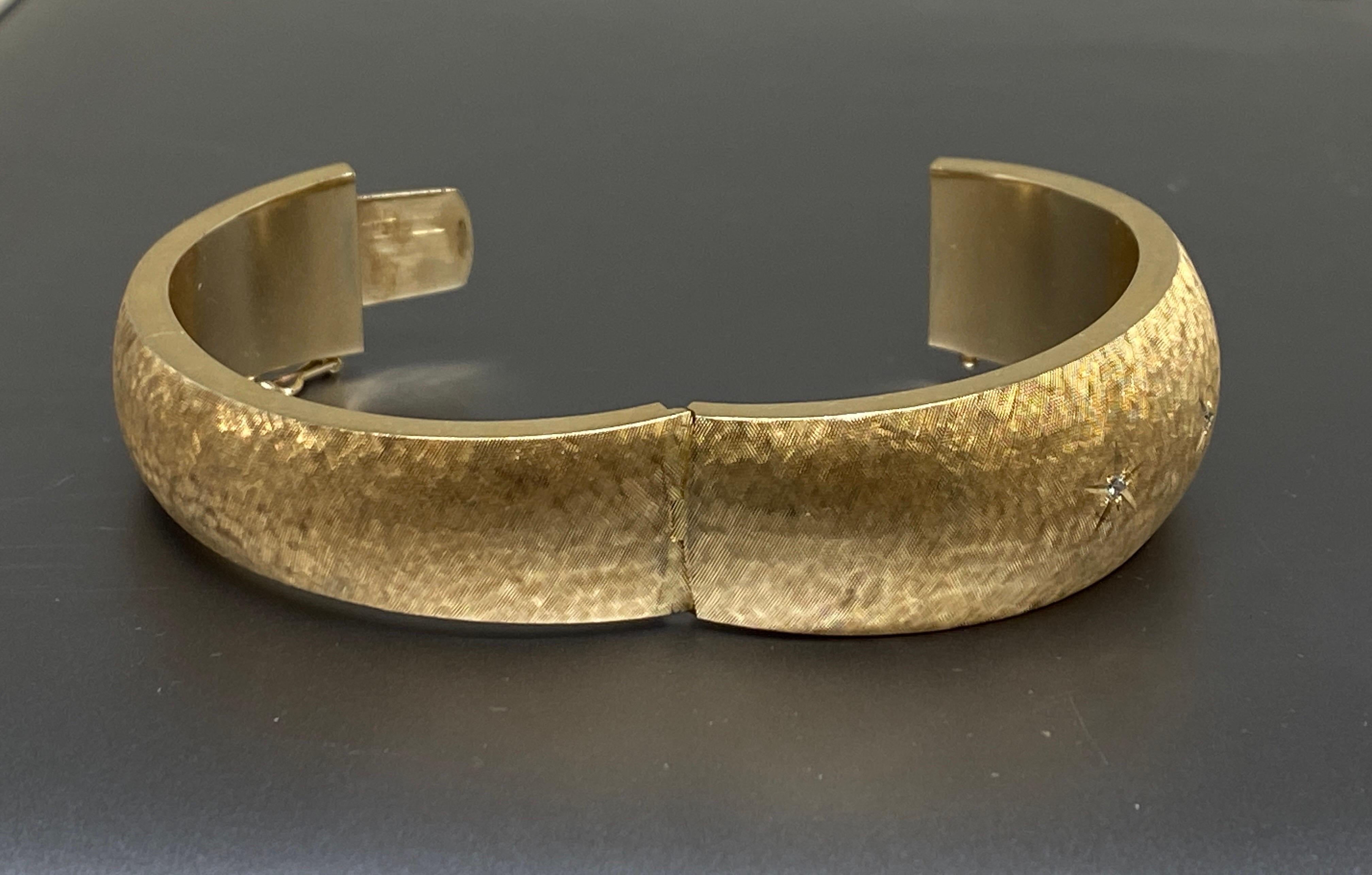 Vintage Mid Century 14k Yellow Gold Florentine Diamond Hinged Bangle Bracelet For Sale 9