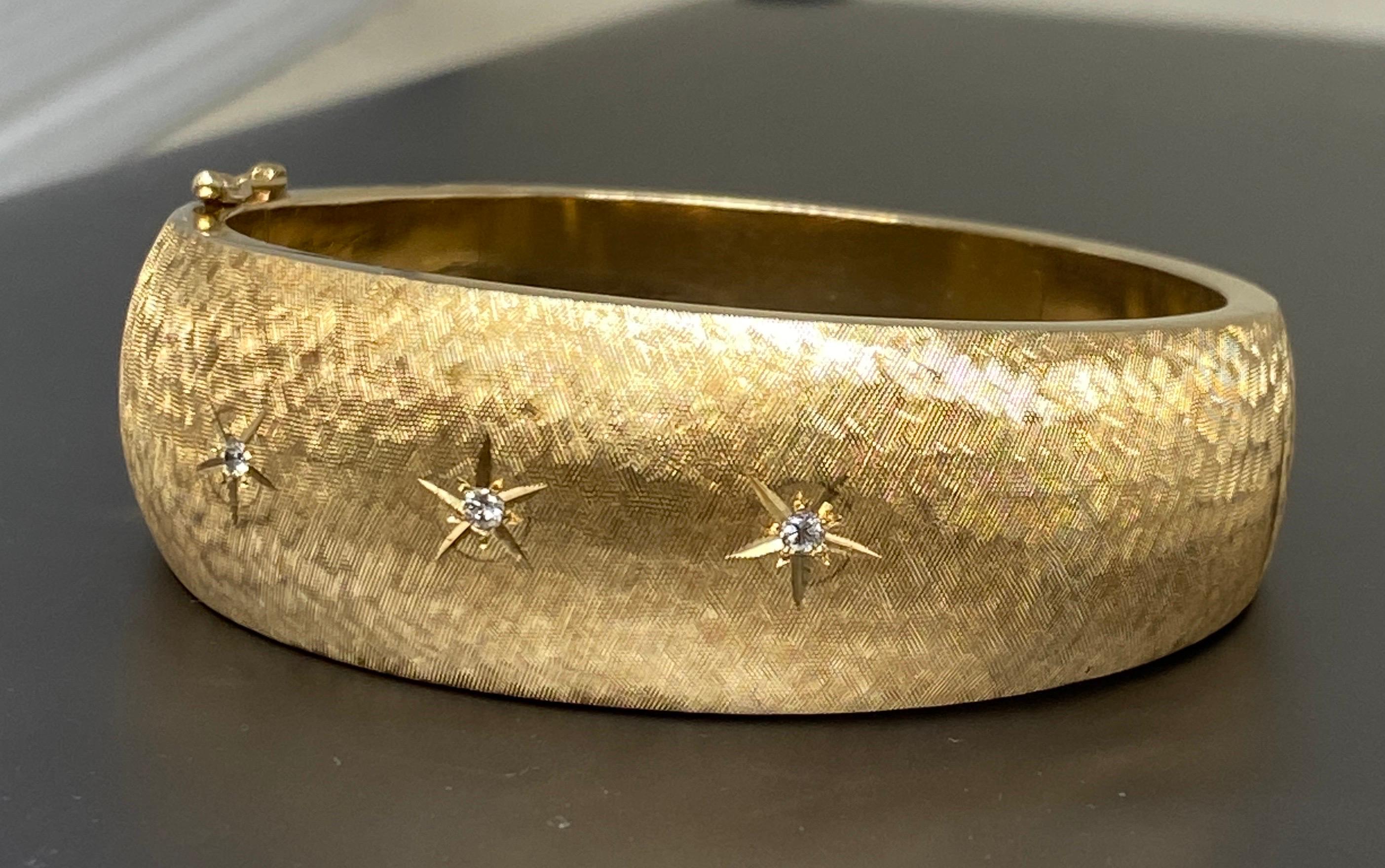 Vintage Mid Century 14k Yellow Gold Florentine Diamond Hinged Bangle Bracelet For Sale 1
