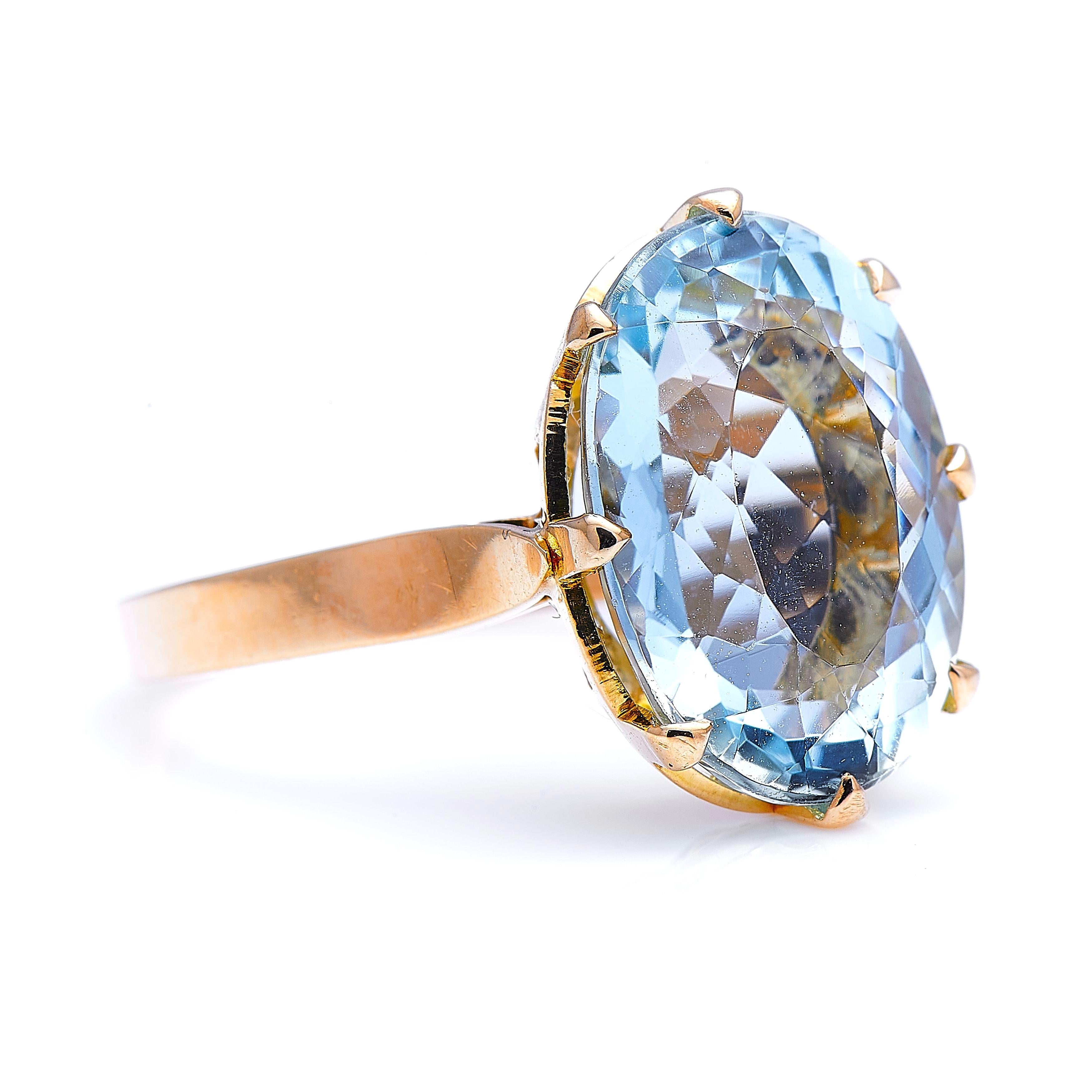Aquamarine ring, late 20th century. A pretty single stone aquamarine set in a simple but beautifully executed 18ct gold mount.

Place Of Origin
United Kingdom

Stone Type
Aquamarine: Approx. 14.5mm x 10.5mm x 7mm  

Stone Dimensions
Height of