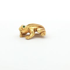 Vintage Mid-Century 18K Gold Frog Brooch with Emerald Eyes, 2.3cm