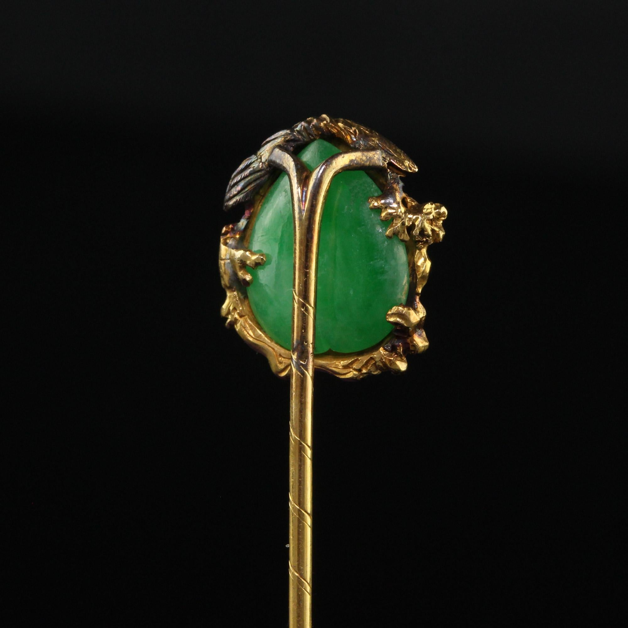 Vintage Mid Century 18K Yellow Gold Natural Jade Crane Stick Pin For Sale 1