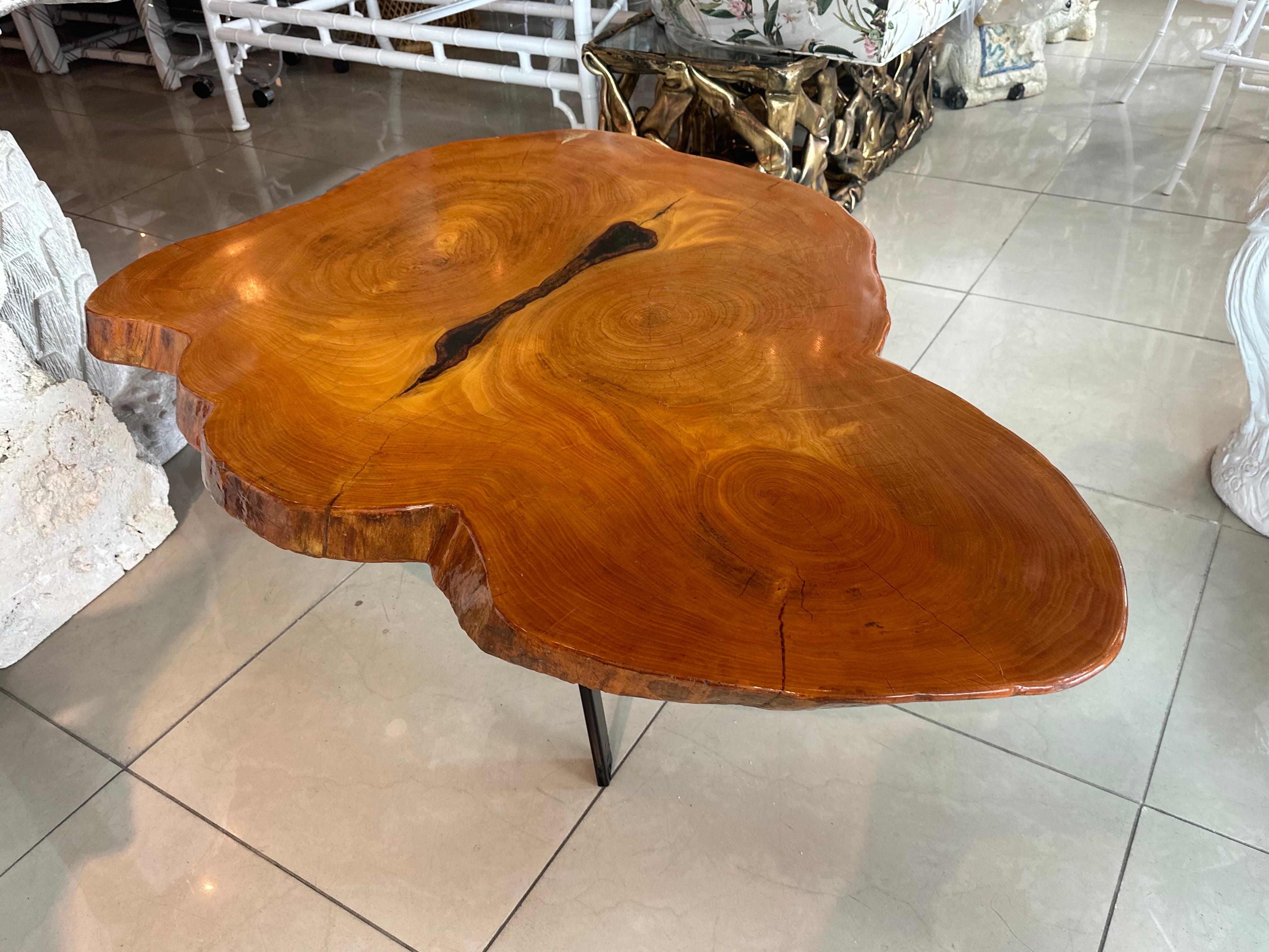 Vintage Mid Century 1950s Cypress Coffee Cocktail Tables Freeform Edge Slab en vente 3