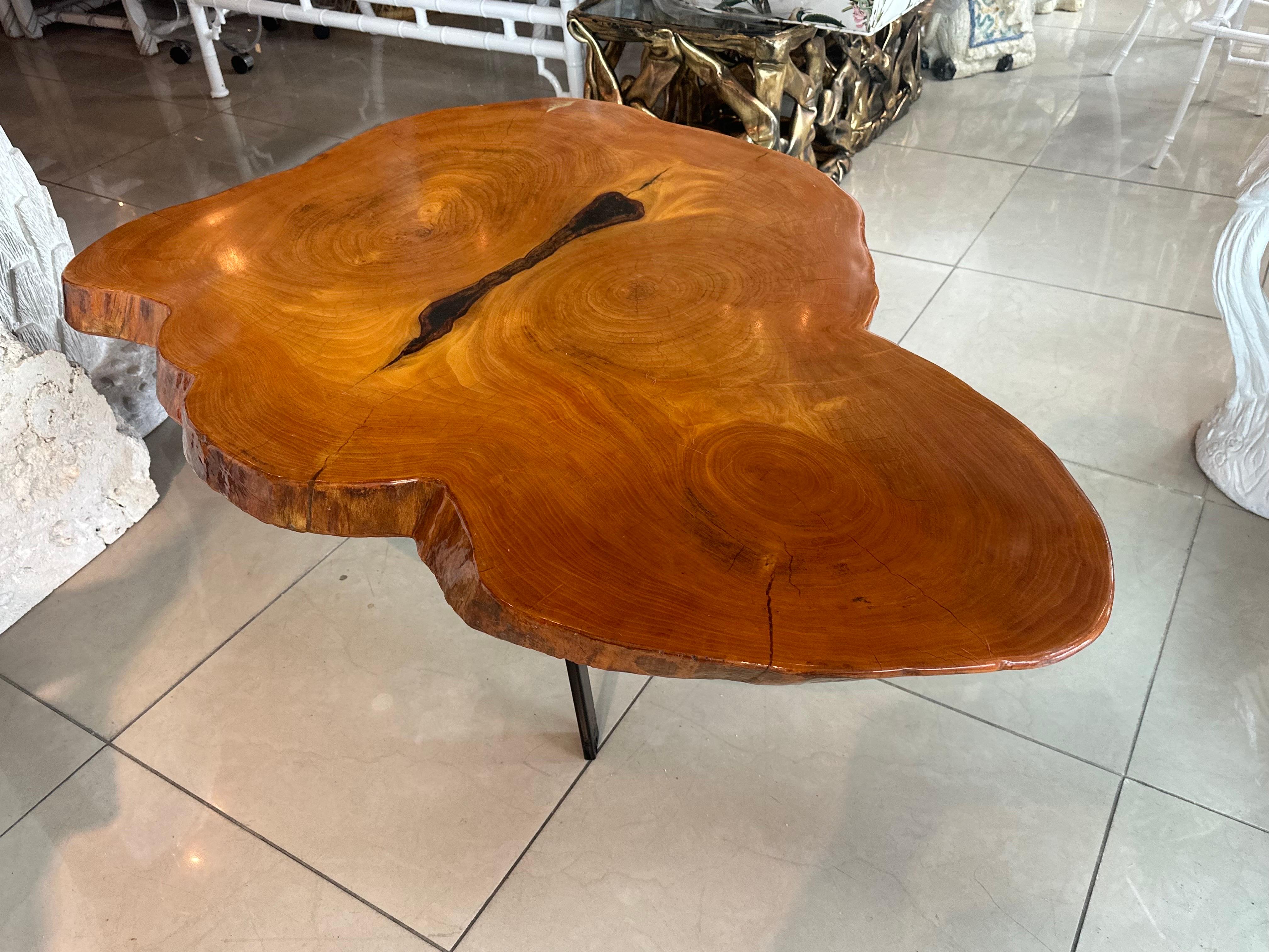 Vintage Mid Century 1950s Cypress Coffee Cocktail Tables Freeform Edge Slab en vente 4