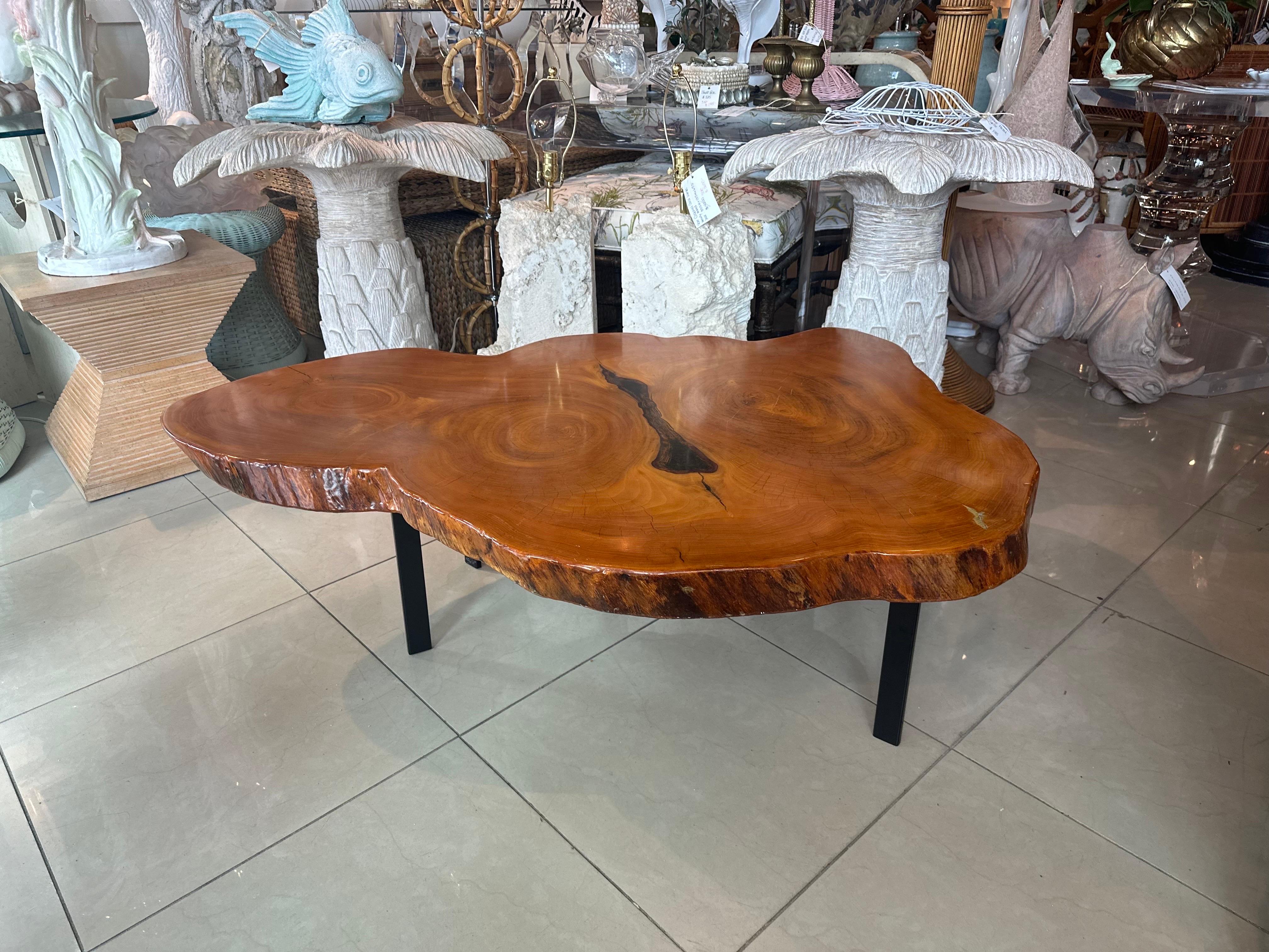 Mid-Century Modern Vintage Mid Century 1950s Cypress Coffee Cocktail Tables Freeform Edge Slab en vente