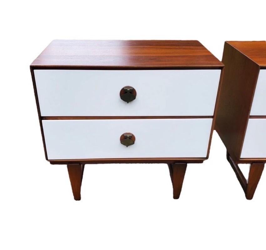 Late 20th Century Vintage Mid Century 2 Drawer End Table Set Walnut Wood Spade Metal Hardware  For Sale