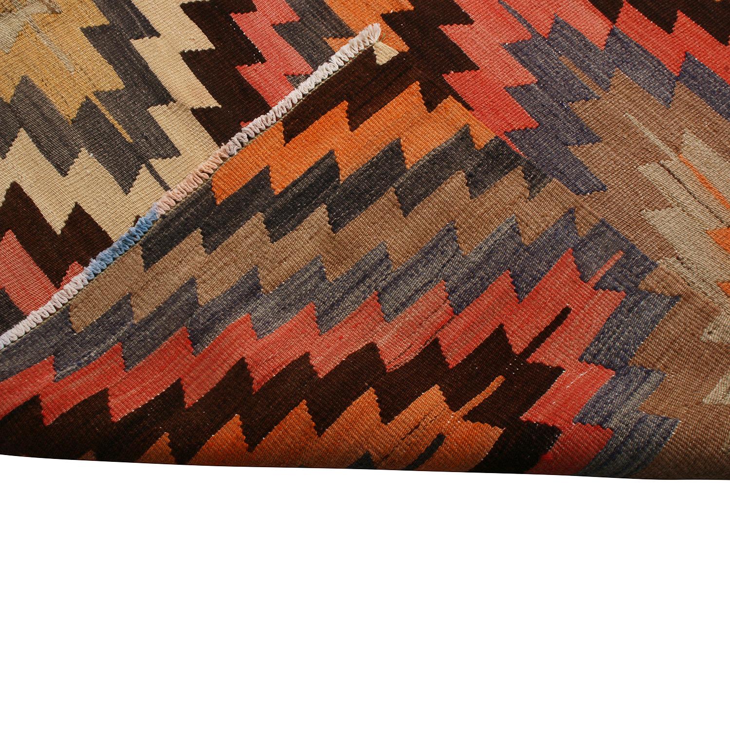 Tapis Kilim vintage en laine orange, noir et bleu, Afyon Diamond par Rug & Kilim, milieu du siècle dernier Bon état - En vente à Long Island City, NY