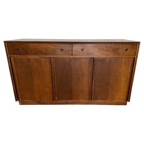 Vintage MidCentury American of Martinsville walnut Credenza For Sale