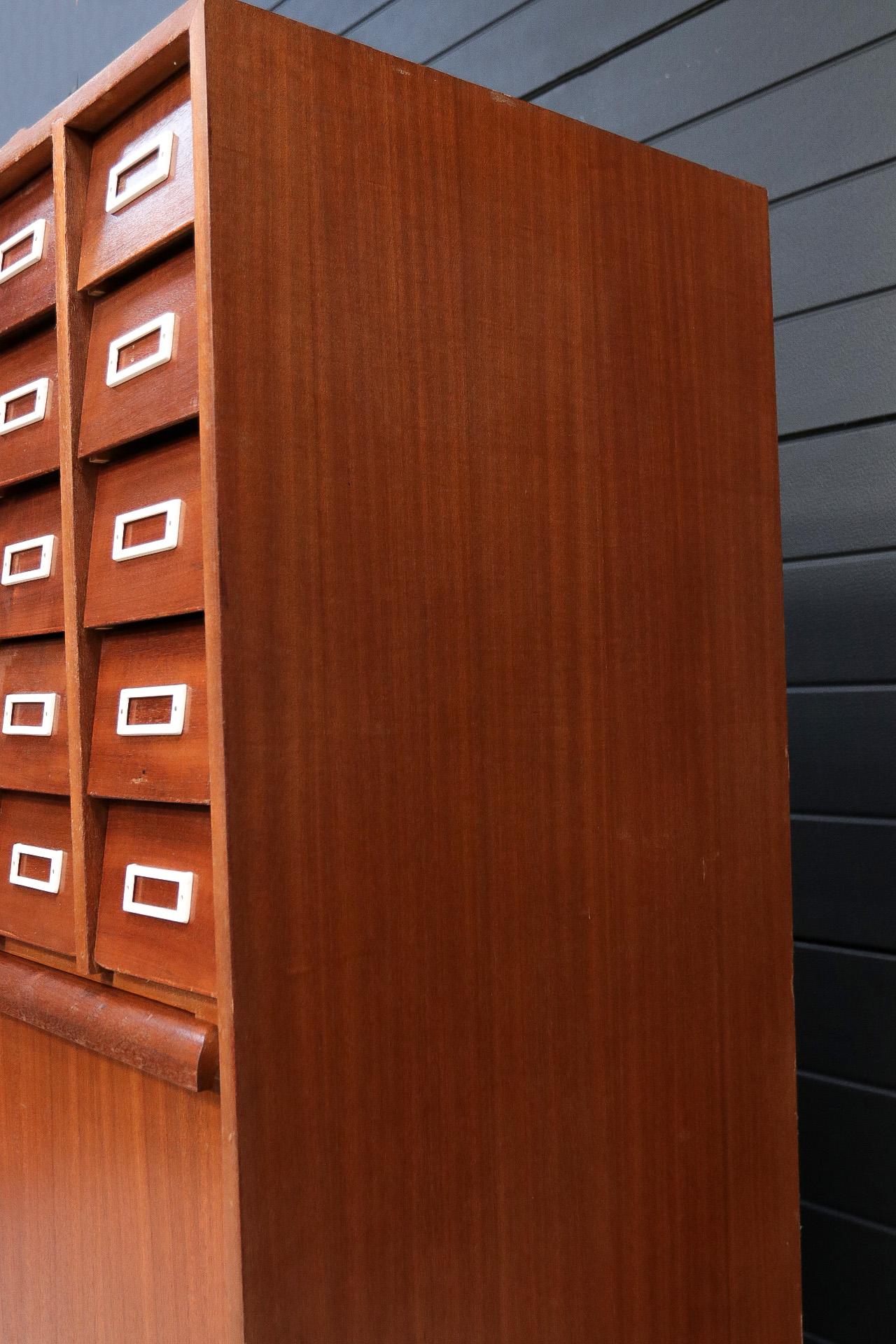 Vintage Midcentury Apothecary Cabinet, Chest of Drawers, circa 1960 6