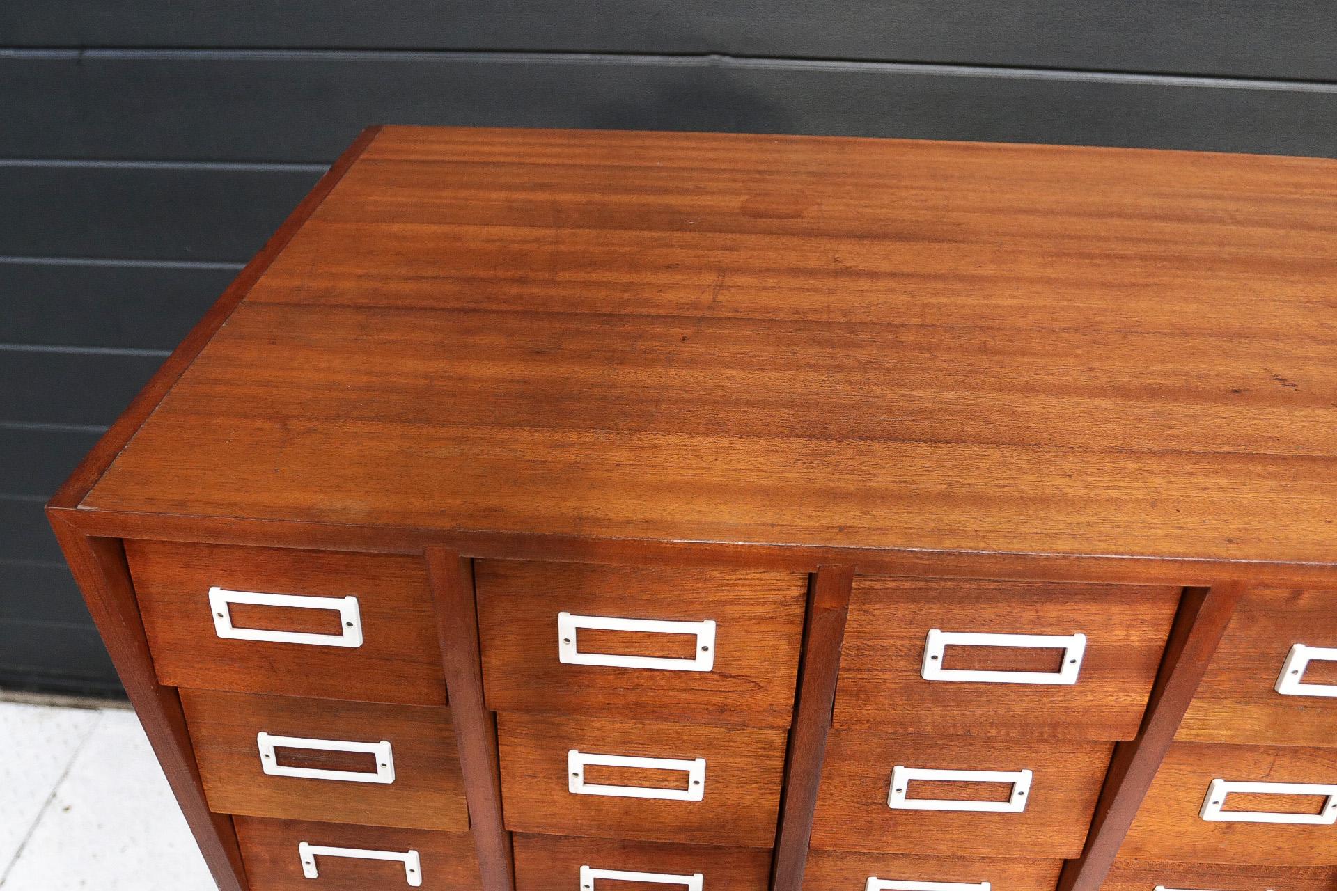 Vintage Midcentury Apothecary Cabinet, Chest of Drawers, circa 1960 10