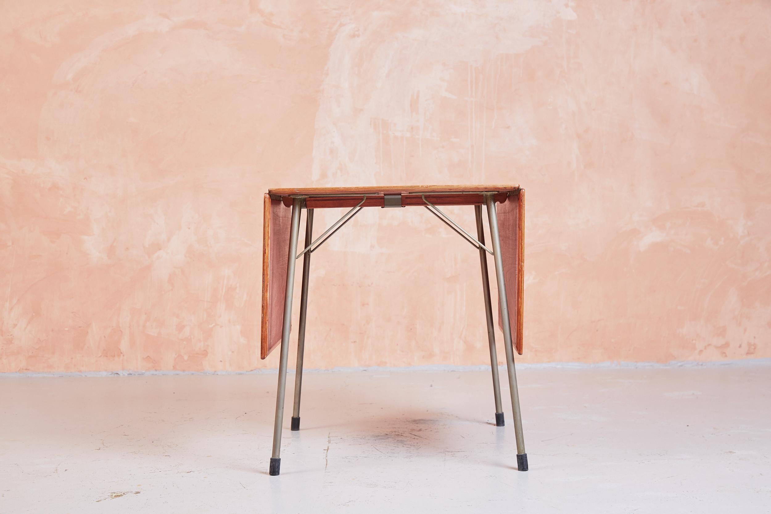 Vintage Mid-Century Arne Jacobsen 3601 Drop Leaf Table for Fritz Hansen in Teak For Sale 3