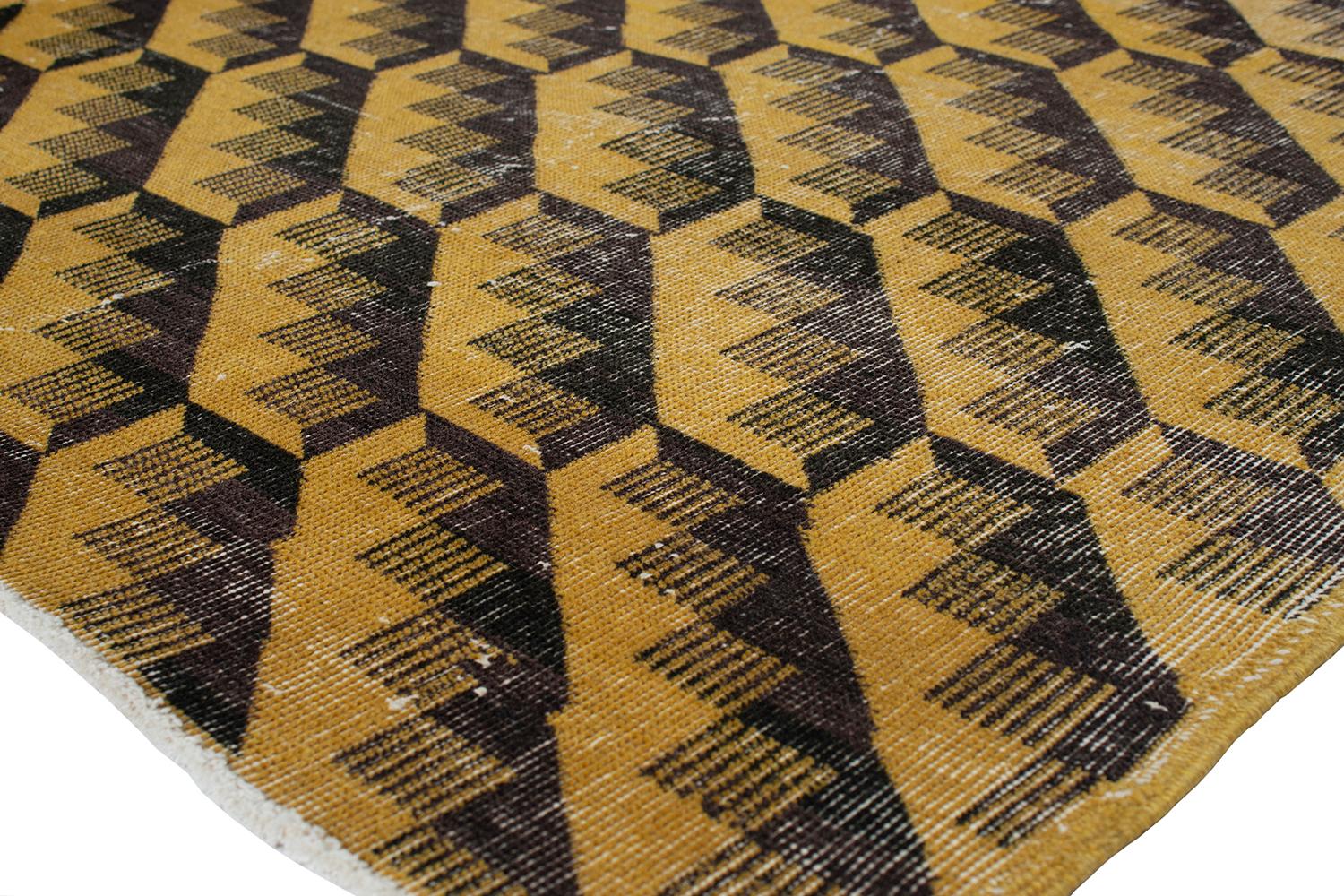 Tappeto vintage di metà secolo in stile Art Deco Zeki Muren/Bauhaus in lana gialla e nera In condizioni buone in vendita a New York, NY